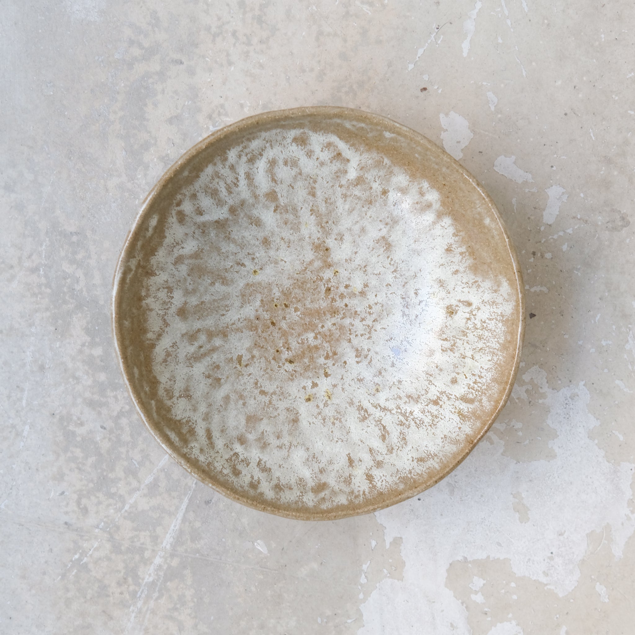 Bol en grès roux D20cm - vert de Judith Lasry pour Brutal Ceramics