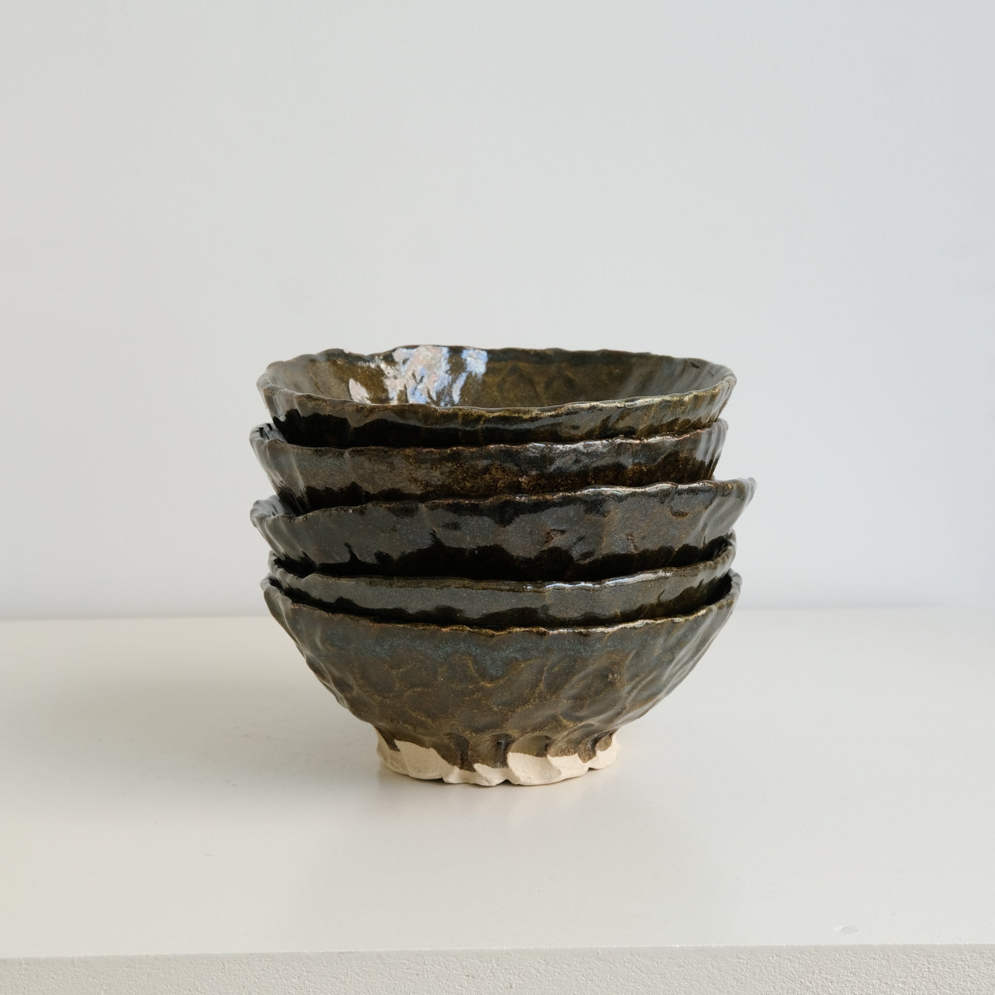 Bol en grès D 16cm - marron noir d'Estudio Vernis chez Brutal Ceramics