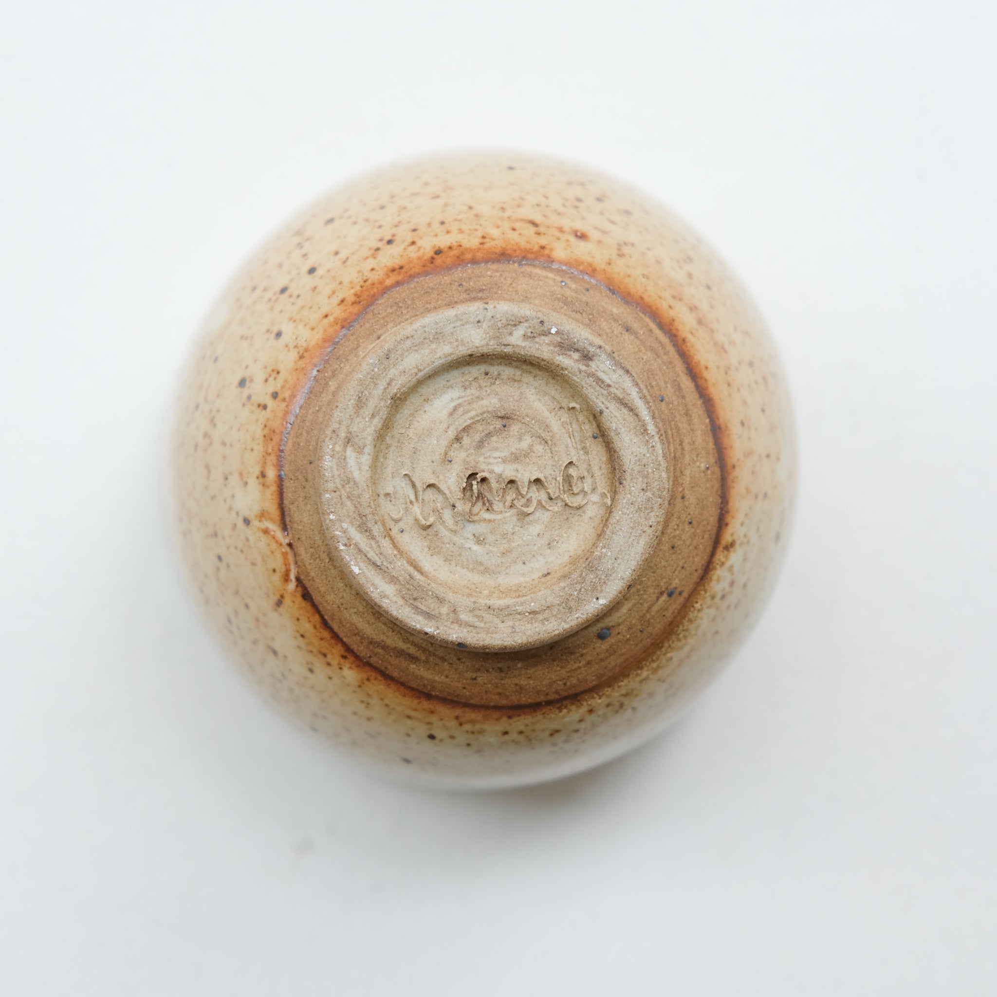 Bolinet-Tasse en grès cuisson bois 90ml (12) -blanc jaune de Maud Thiefaine chez Brutal Ceramics