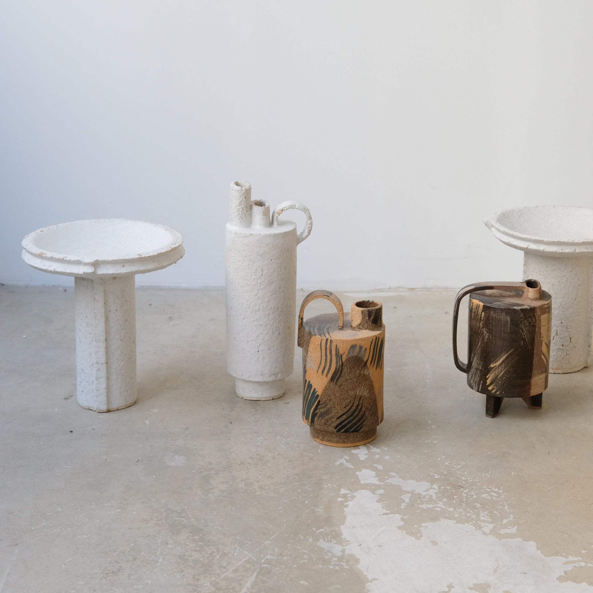 Bouteille H 16,5cm - brun et gris de Catherine Dix Ceramics chez Brutal Ceramics