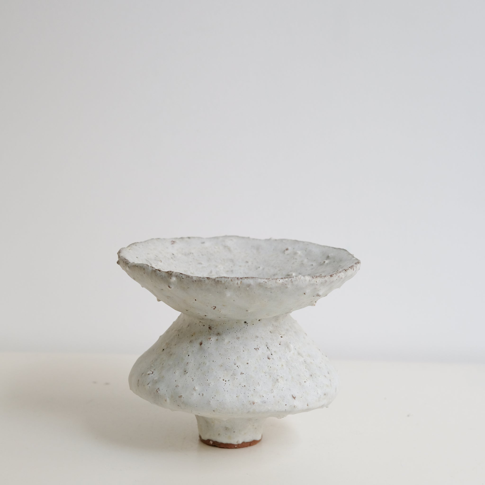 Vase en terre glanée H 13cm - Blanc mat