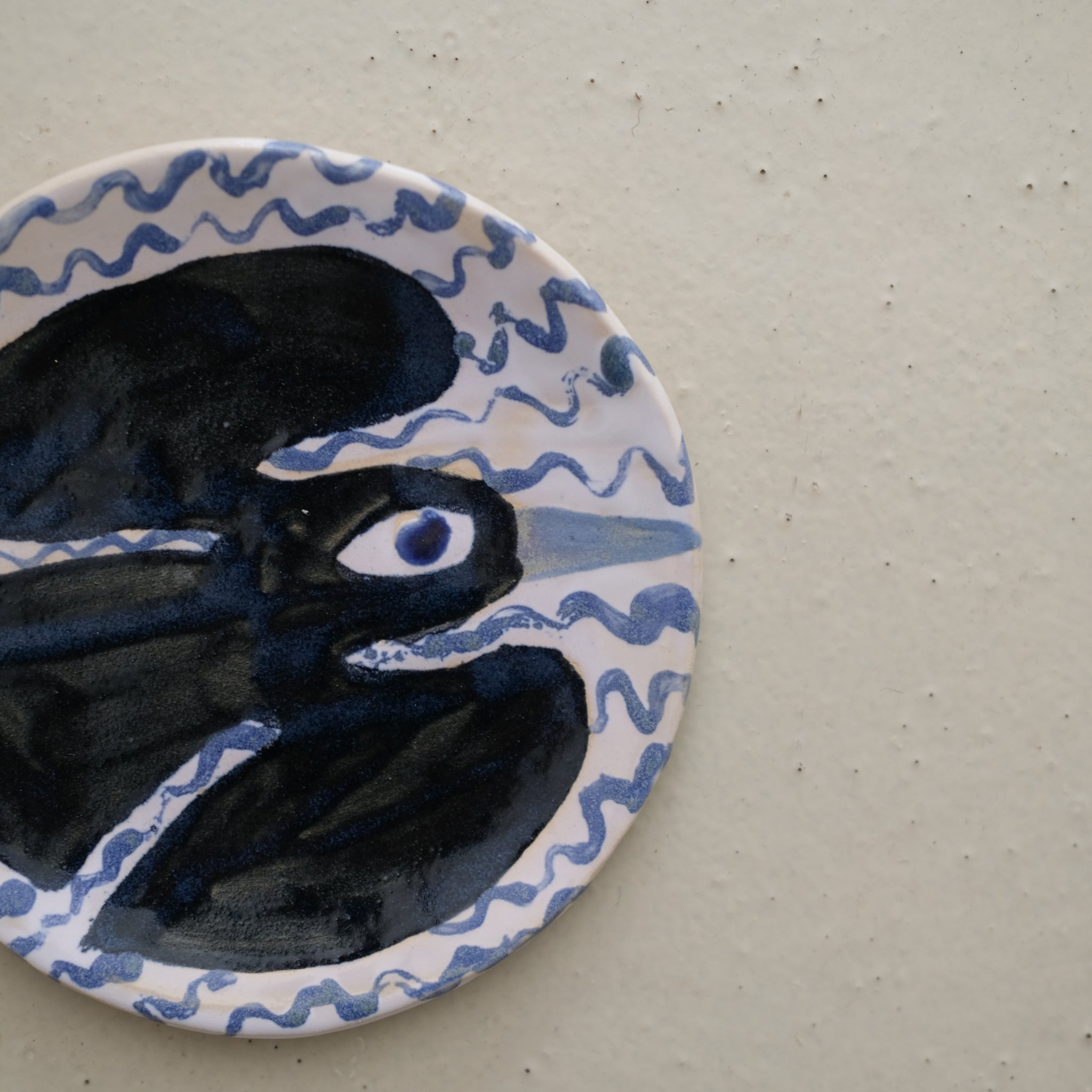 Assiette W24MY23 en grès D 16,5cm - multicolore de Marie-Yaé Suematsu chez Brutal Ceramics