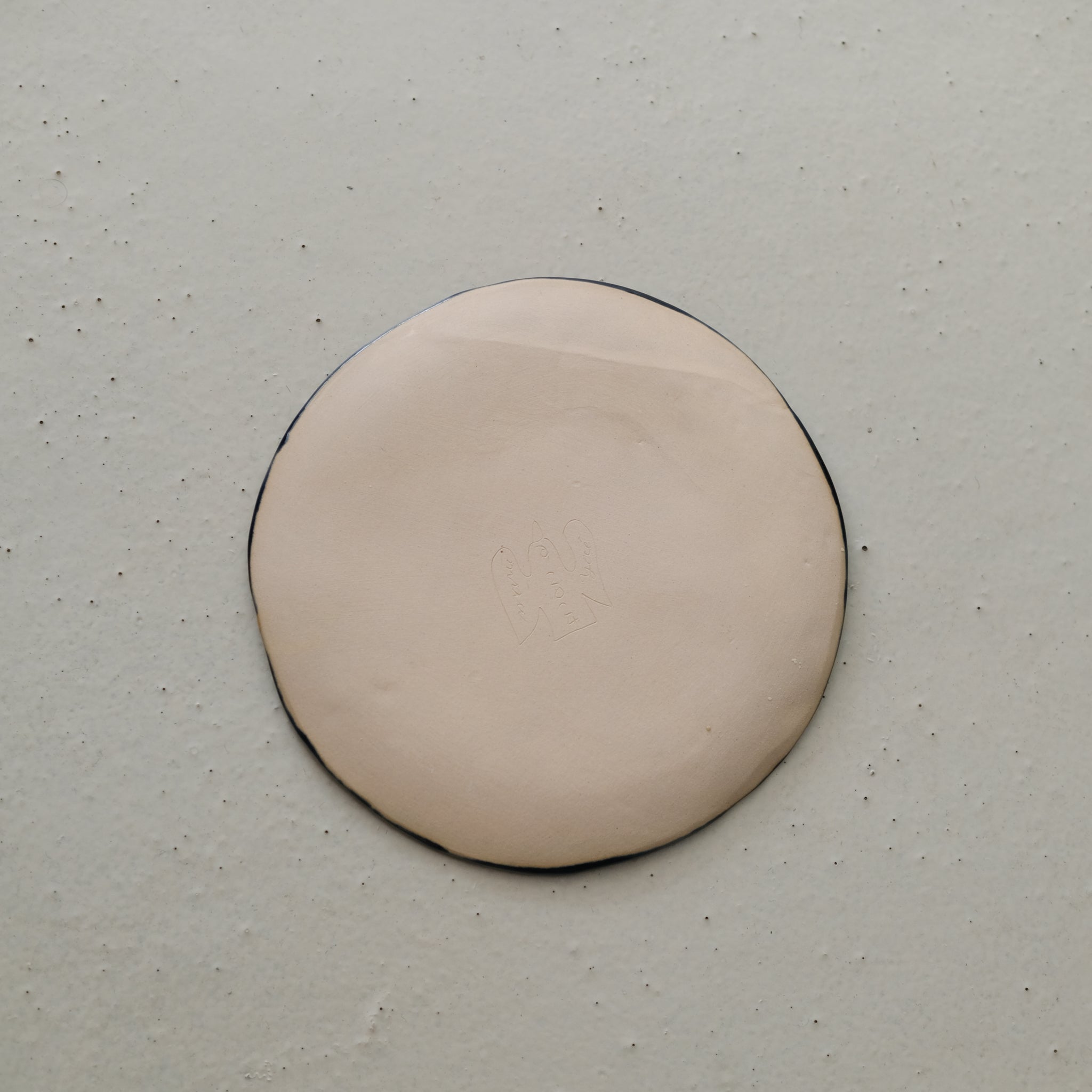 Assiette W24MY26 en grès D 16,5cm - multicolore de Marie-Yaé Suematsu chez Brutal Ceramics