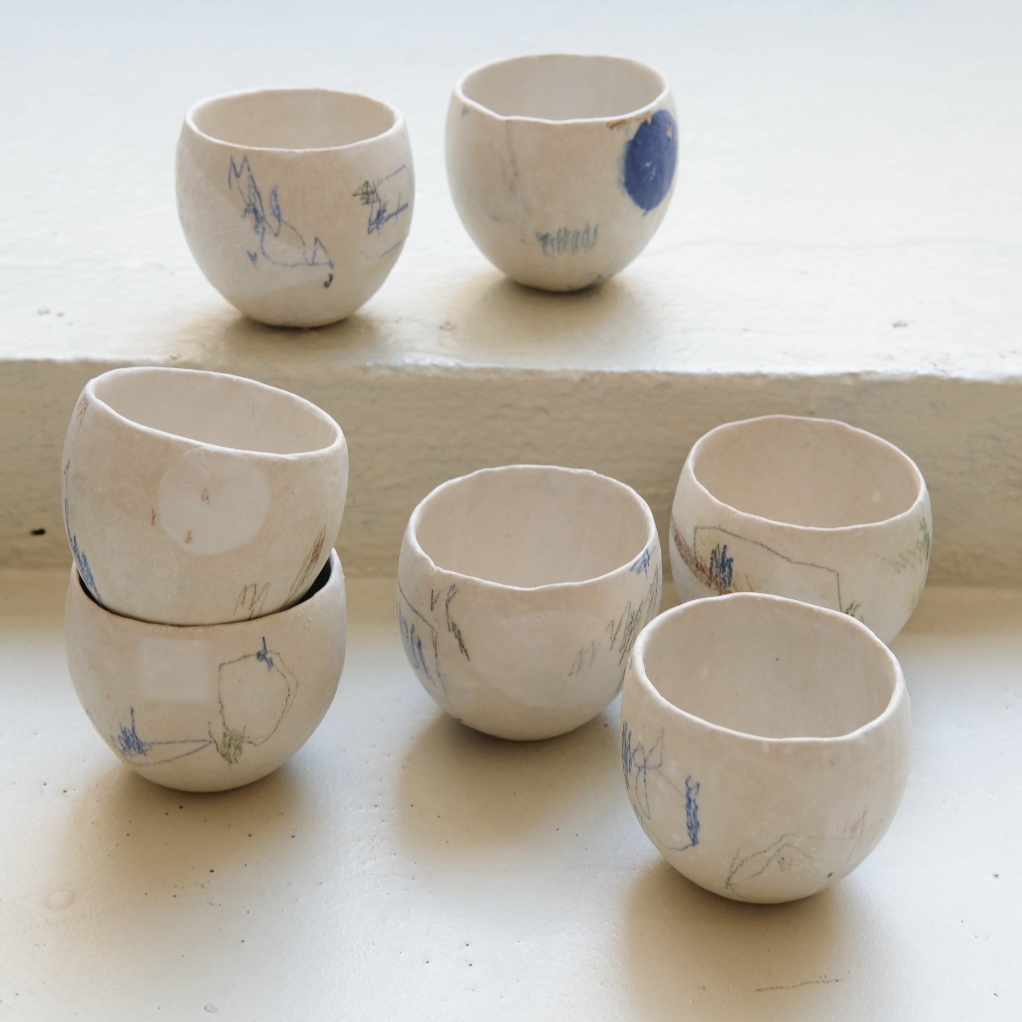 Tasse 04 en grès et porcelaine 200ml - Multicolore de Yellow Nose Studio chez Brutal Ceramics