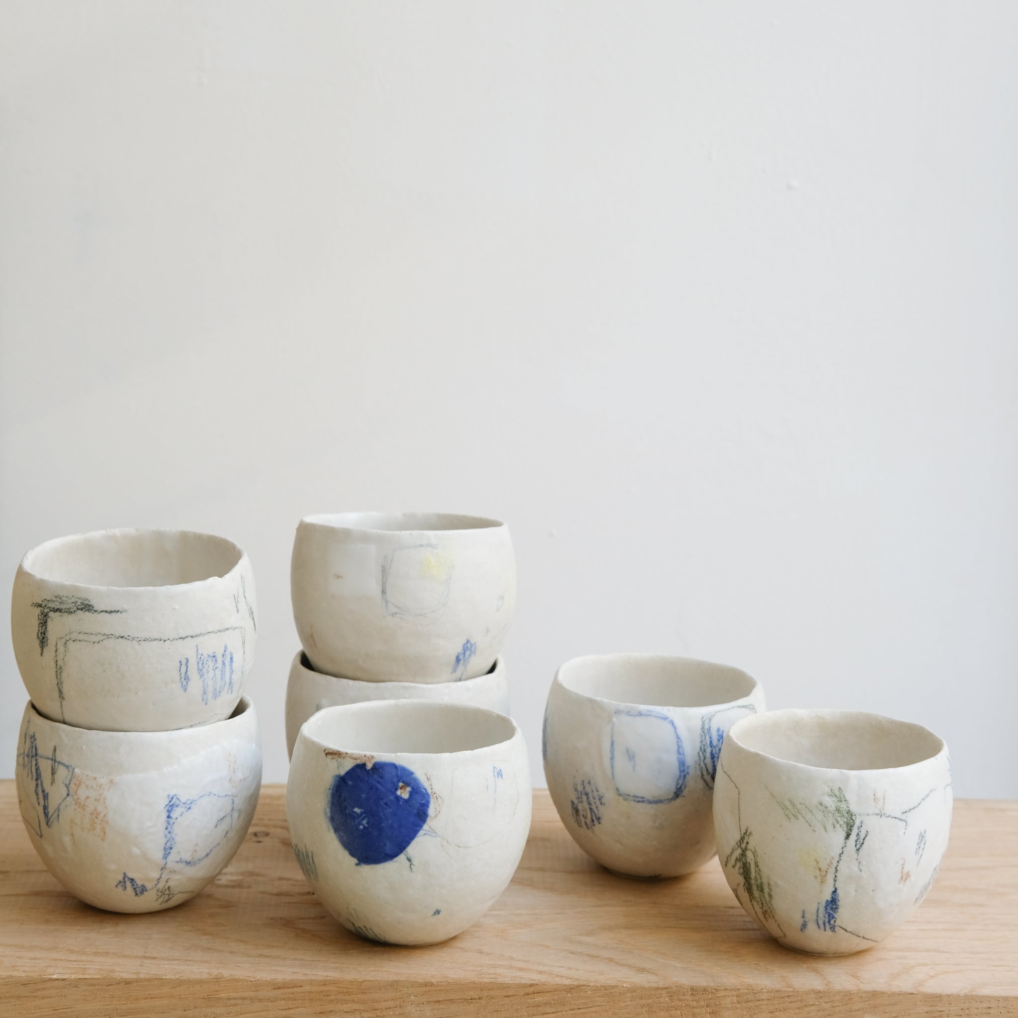 Tasse 01 en grès et porcelaine 200ml - Multicolore de Yellow Nose Studio chez Brutal Ceramics