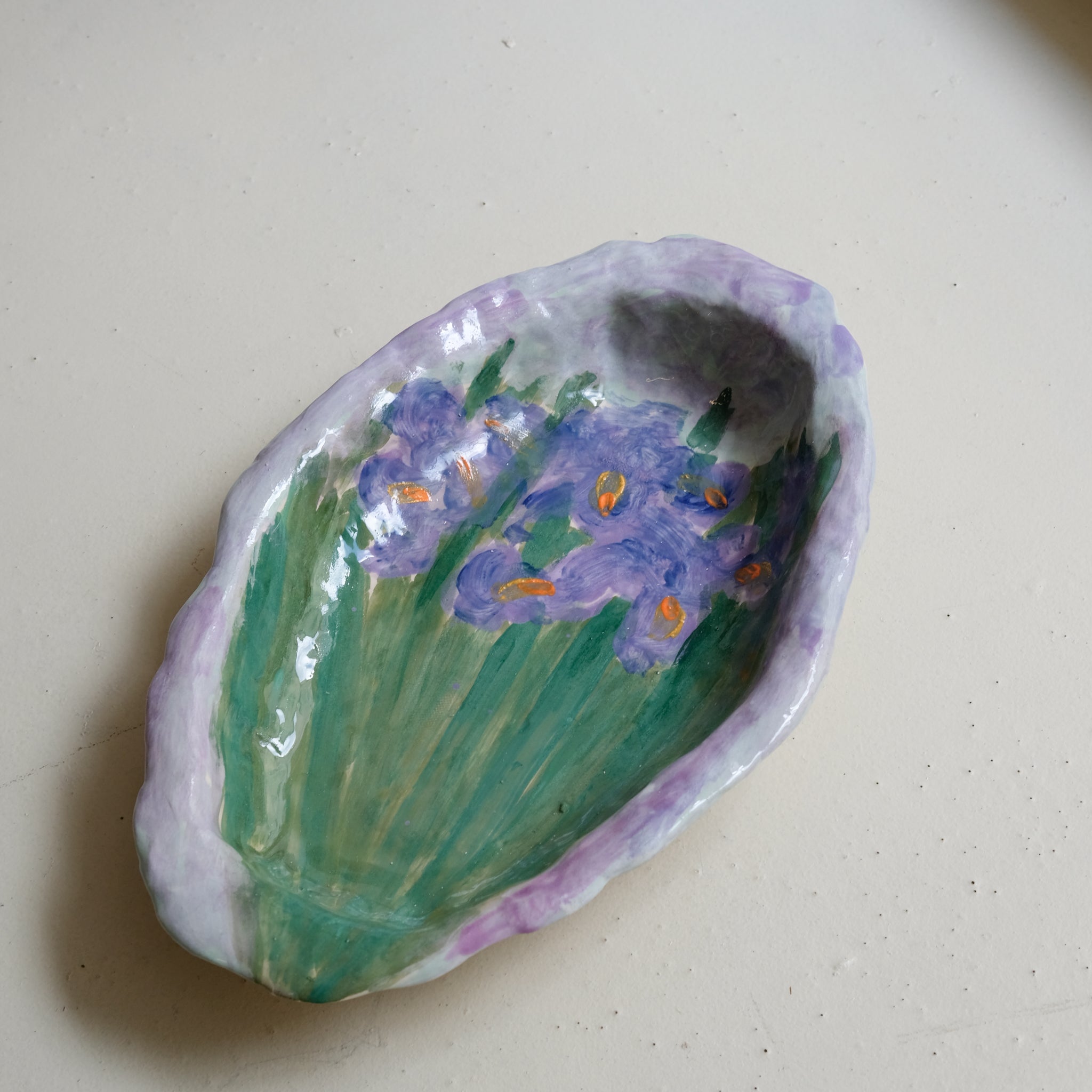 Plat SU25-03 oval en faïence L 35cm - multicolore Samantha Kerdine pour Brutal Ceramics