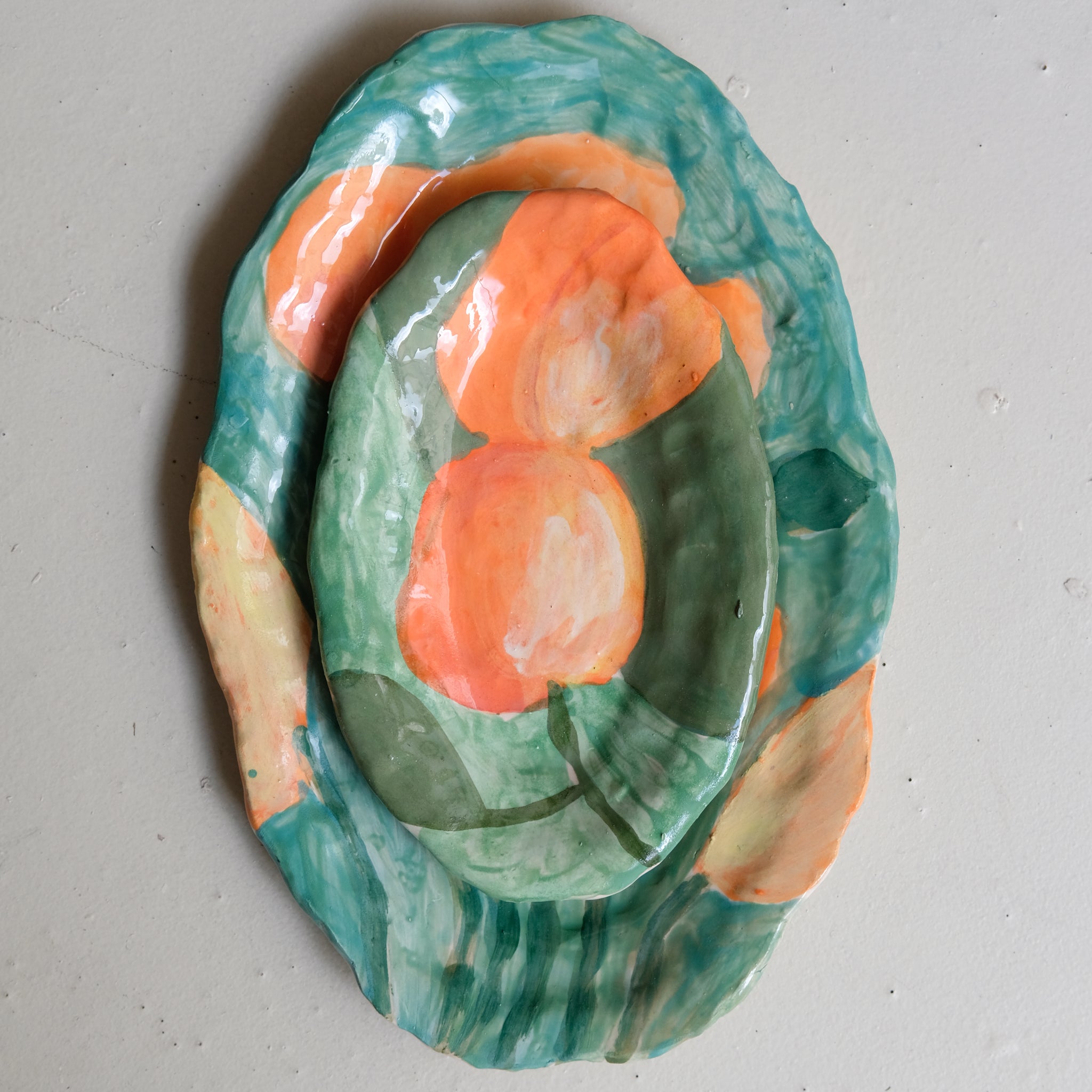 Plat SU25-09 en faïence L 20cm - multicolore Samantha Kerdine pour Brutal Ceramics