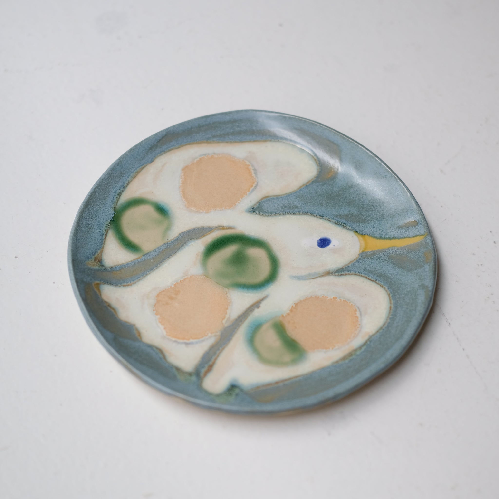 Assiette W25MY46 en grès D 16,5cm - multicolore de Marie-Yaé Suematsu chez Brutal Ceramics
