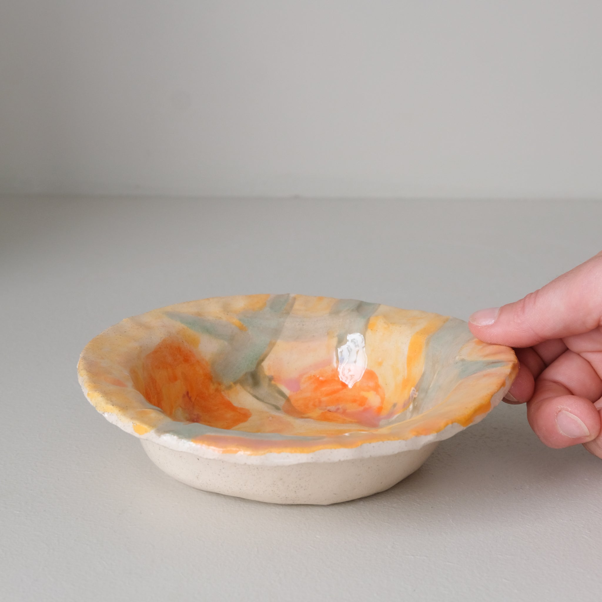 Bol 01 en faïence D 10cm - multicolore de Samantha Kerdine pour Brutal Ceramics
