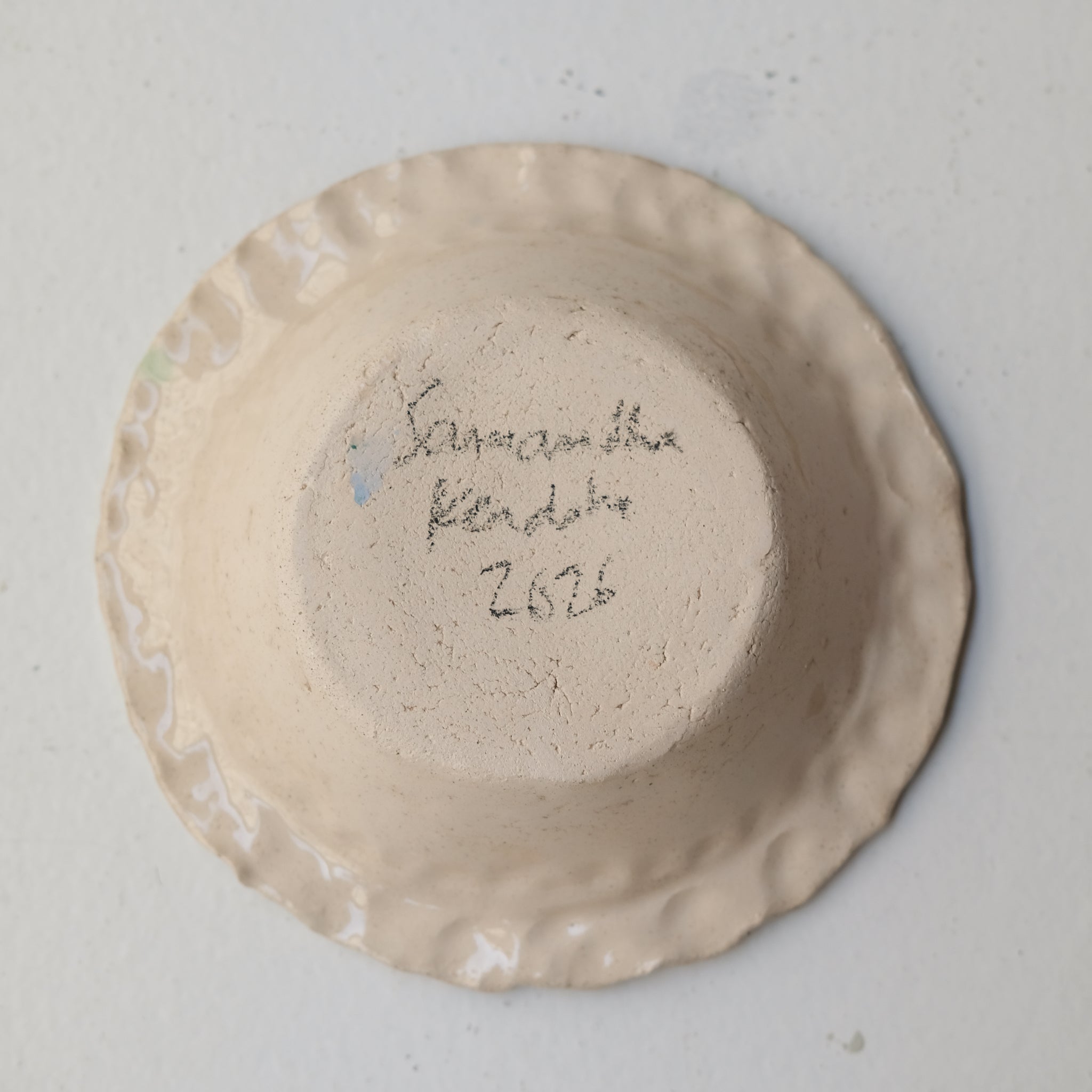 Bol 03 en faïence D 10cm - multicolore de Samantha Kerdine pour Brutal Ceramics