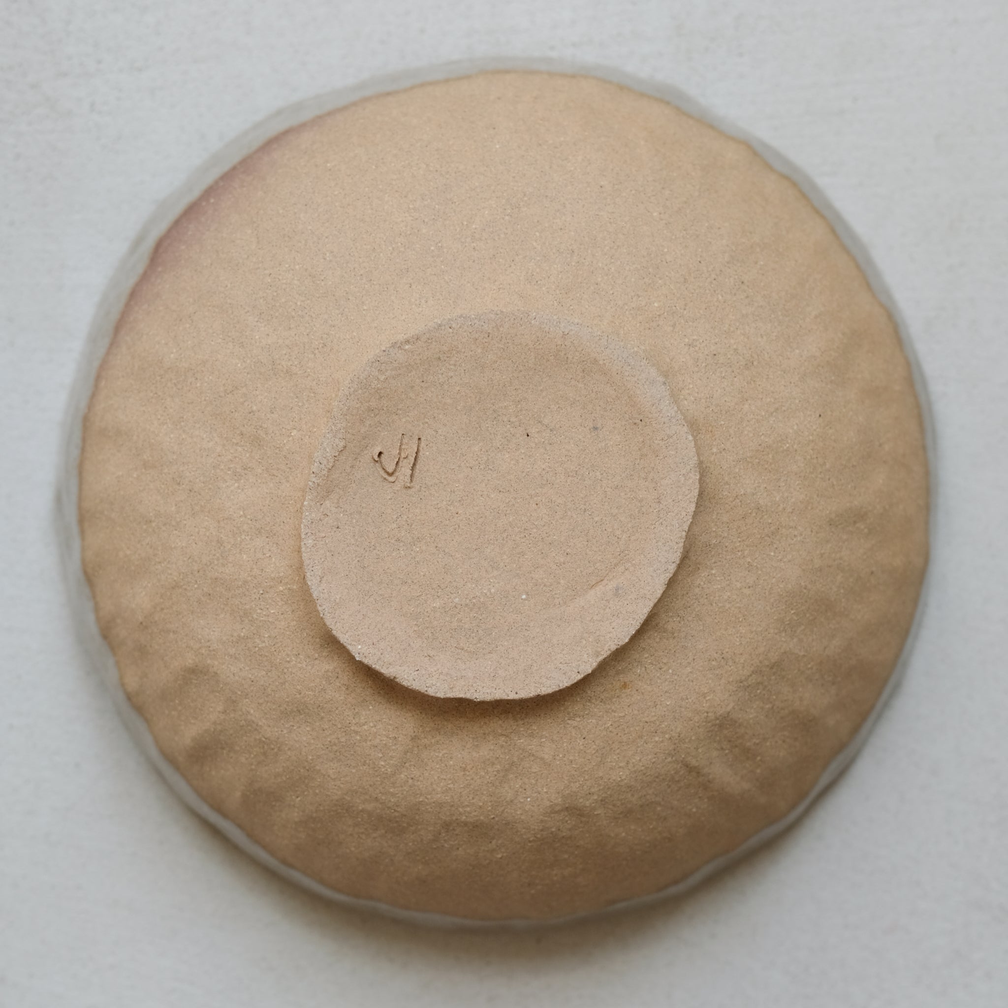 bol en grès roux de judith lasry chez Brutal Ceramics