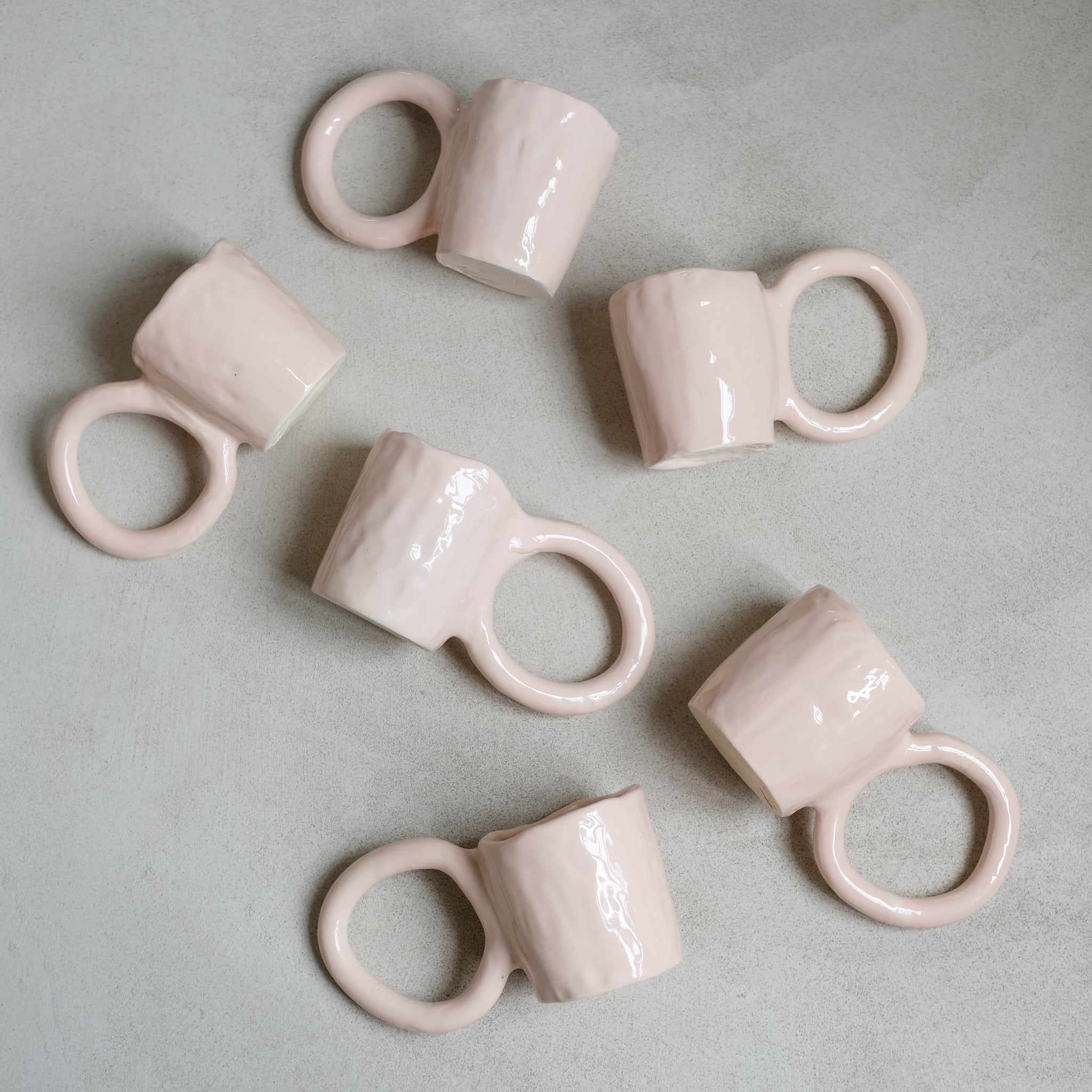 Mug Donut 160ml / Rose de Pia Chevalier chez Brutal Ceramics