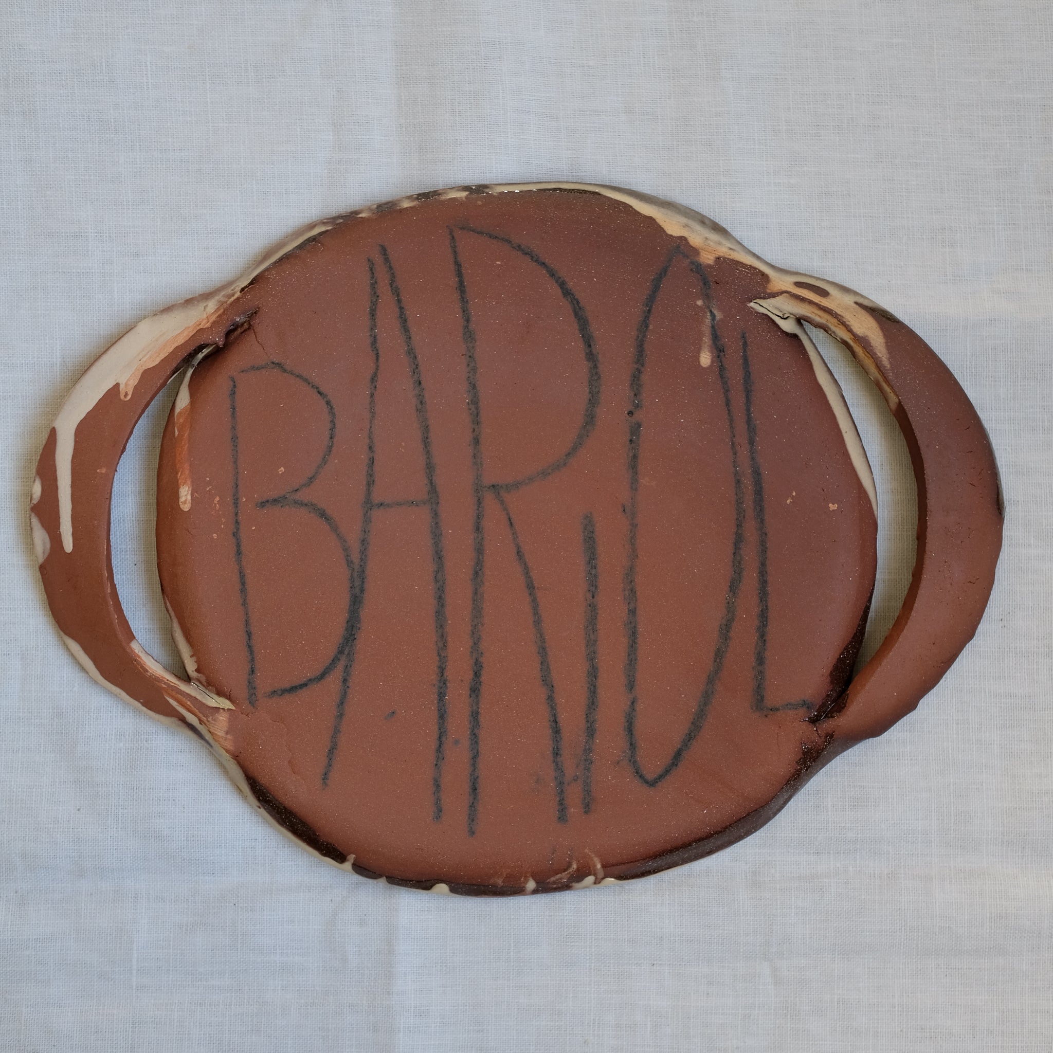 Plat Ansé 02 multicolore par Héloïse Bariol chez Brutal Ceramics