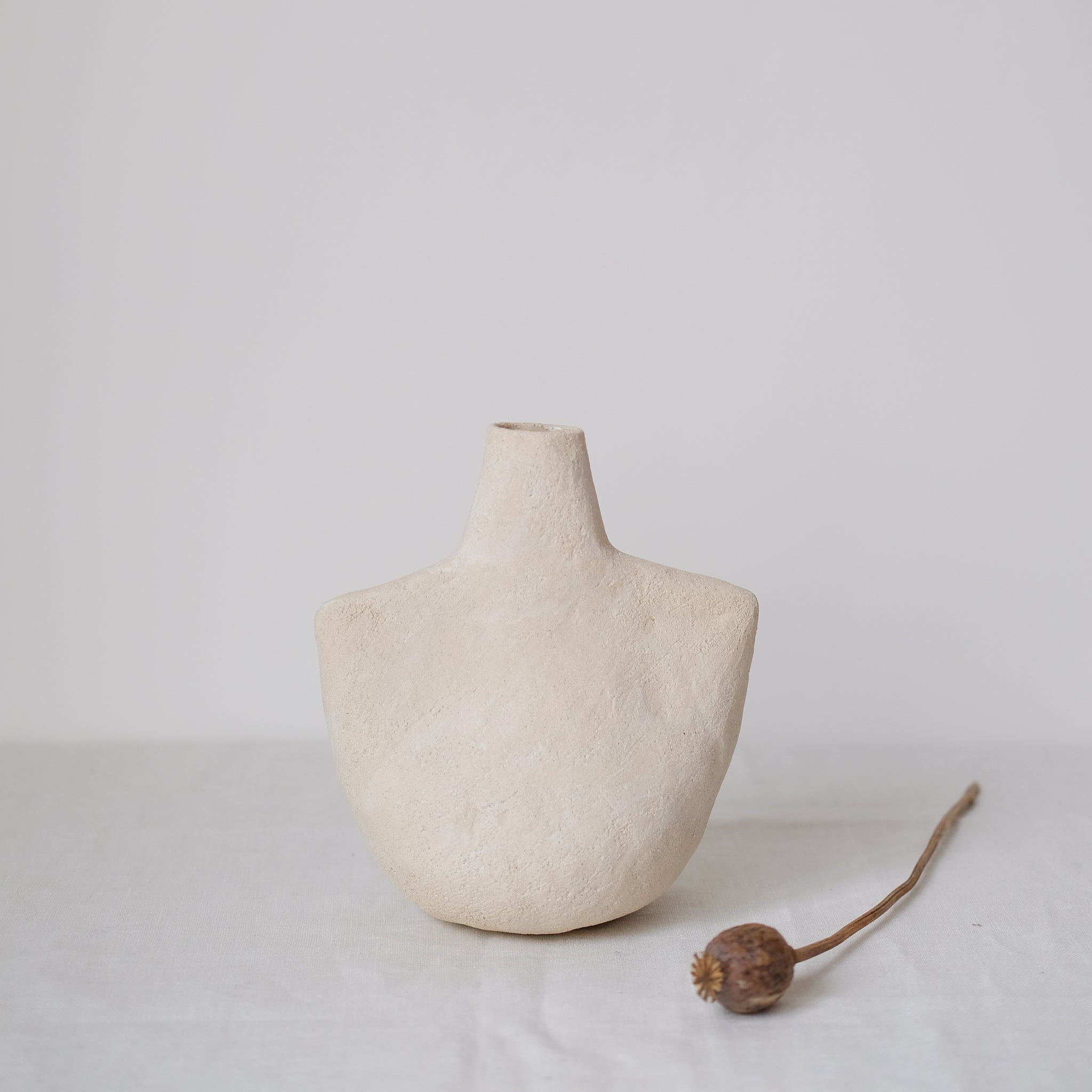 Grand vase Oiseau_03 - Sable par Stéphanie Petit chez Brutal