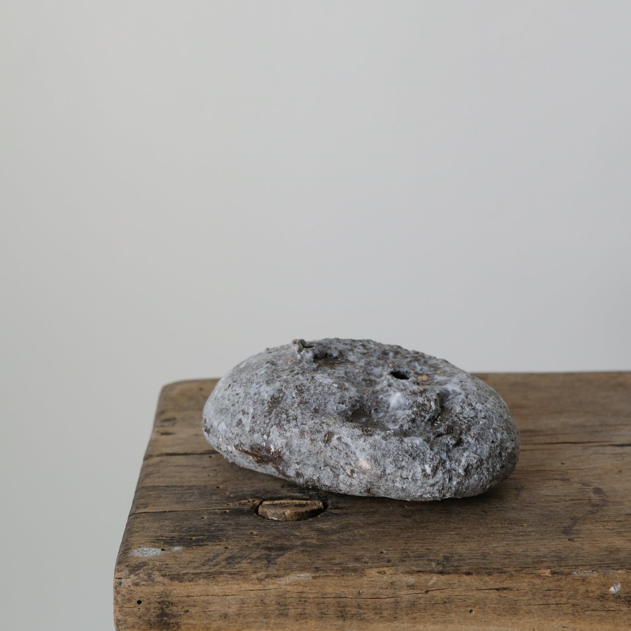 Vase Mallorca, Spain 2019 - H 4cm - Gris de Yellow Nose Studio chez Brutal Ceramics