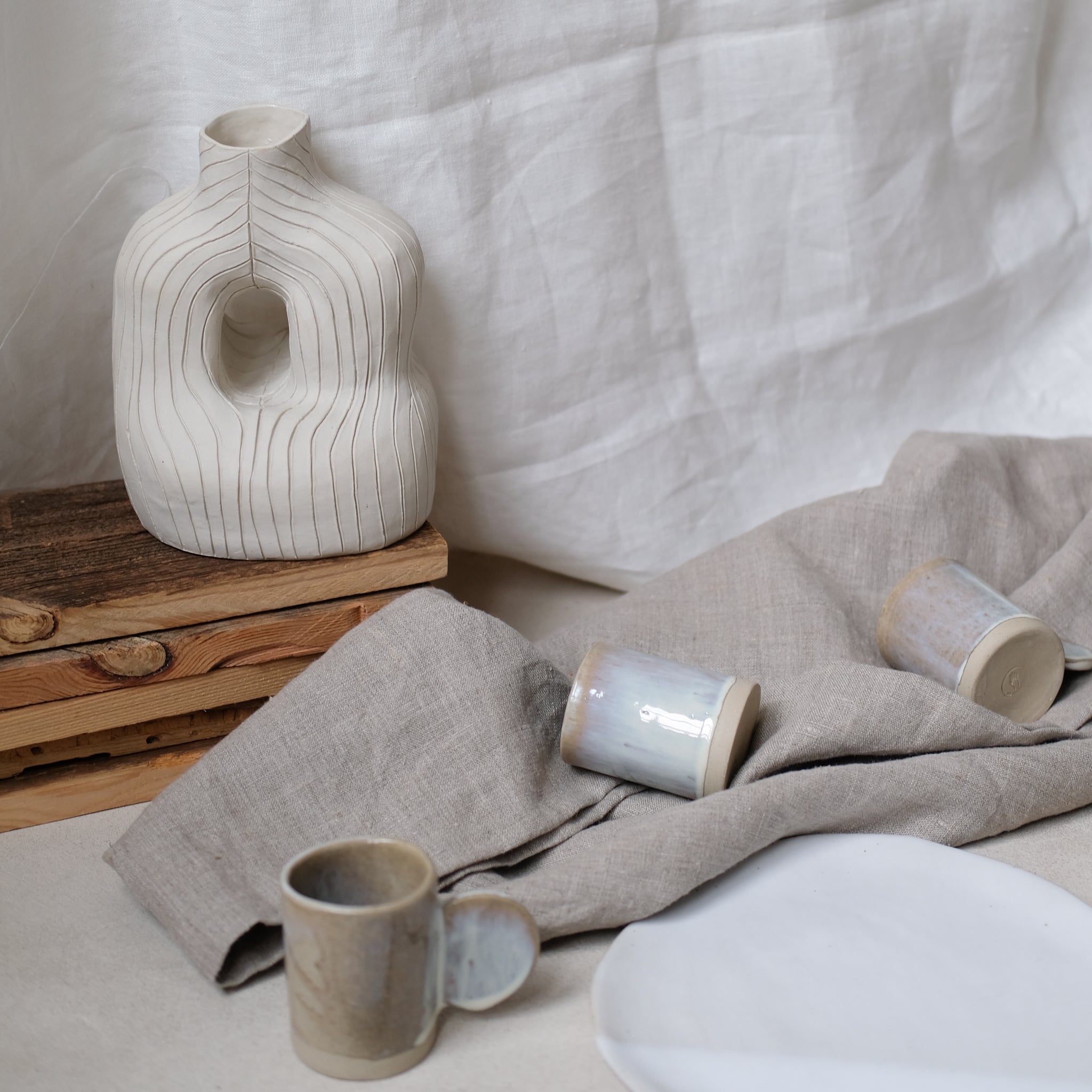 Tasse en grès par mr céramiques chez Brutal Ceramics