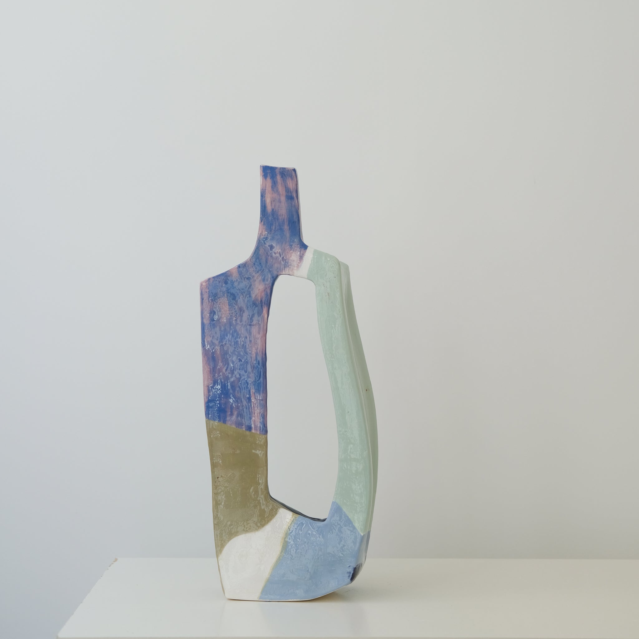 Vase en faïence H 49cm Copenhague par Rosi Mistou pour Brutal Ceramics
