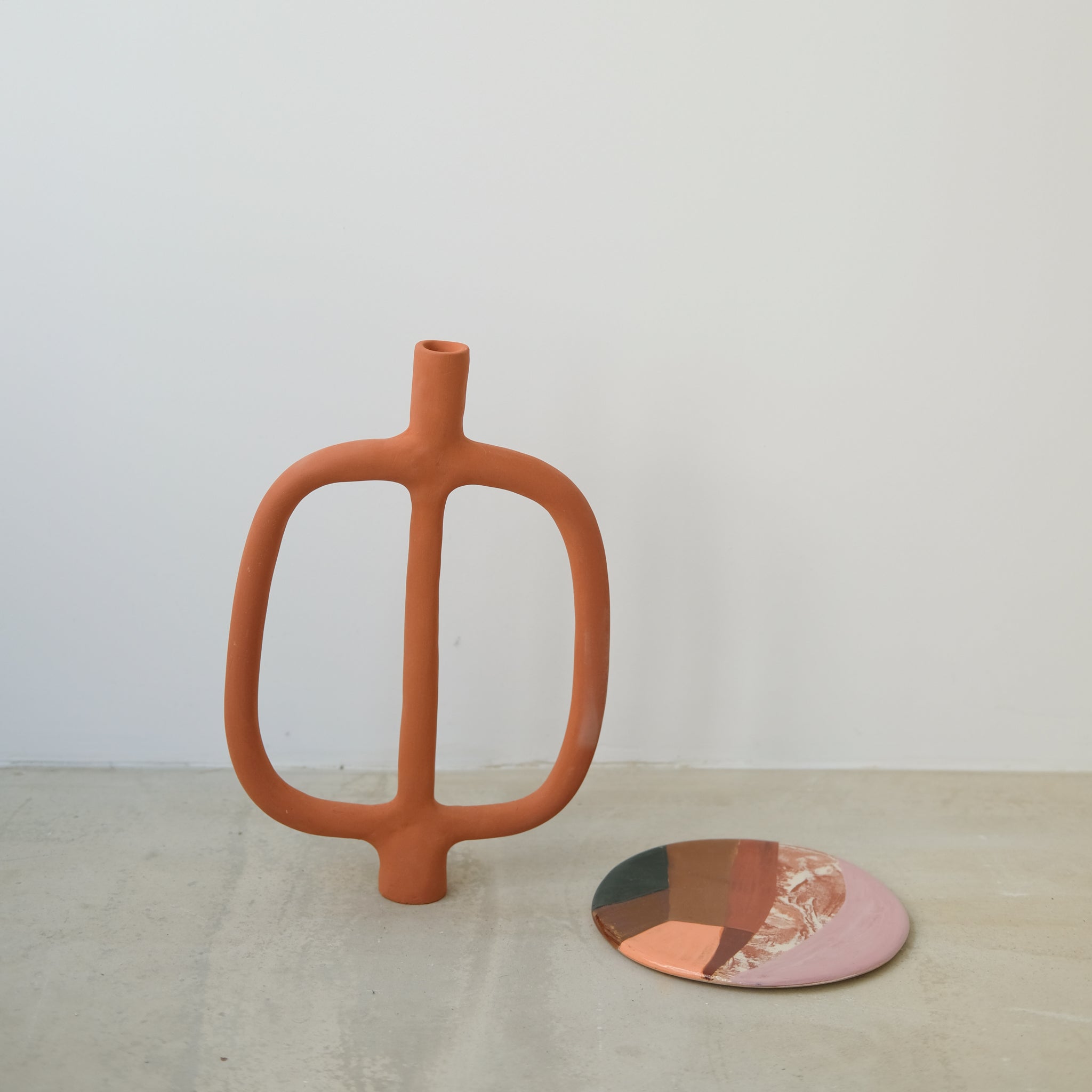 Bougeoir 04 H 35,5cm par Rosi Mistou pour Brutal Ceramics