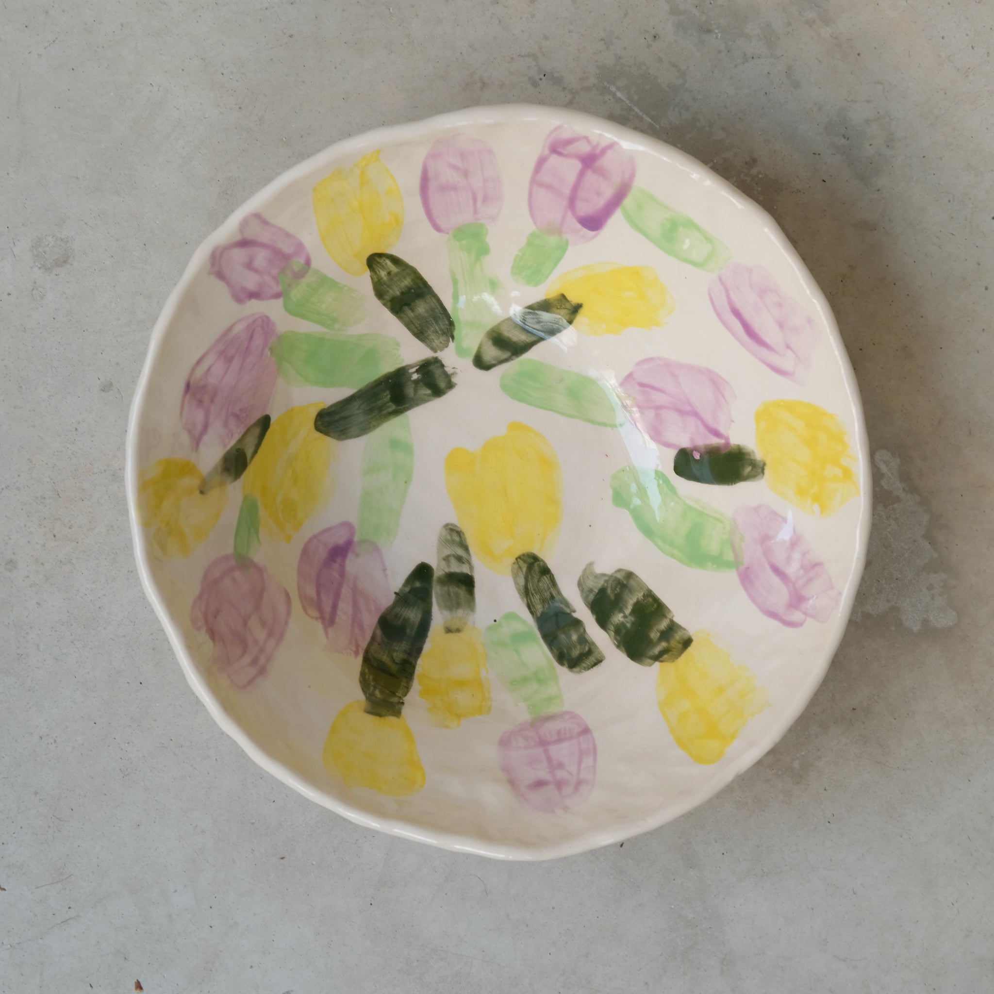 Saladier en faïence H 18cm petites fleurs de Samantha Kerdine pour Brutal