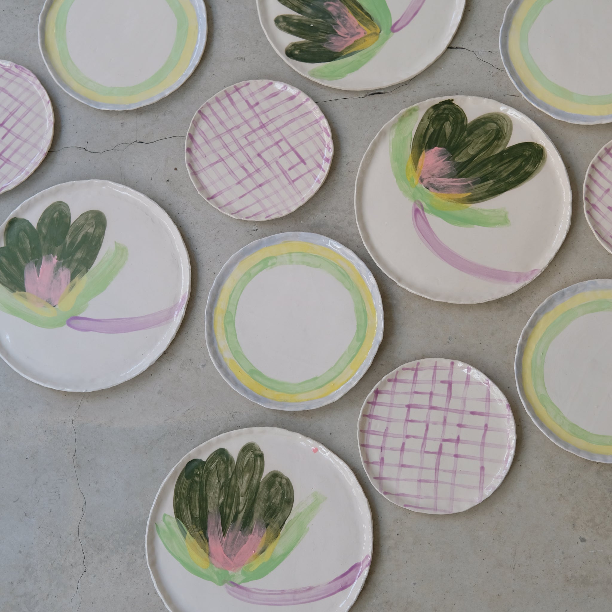Assiette faïence D 17cm - rayures, violet Samantha Kerdine pour Brutal