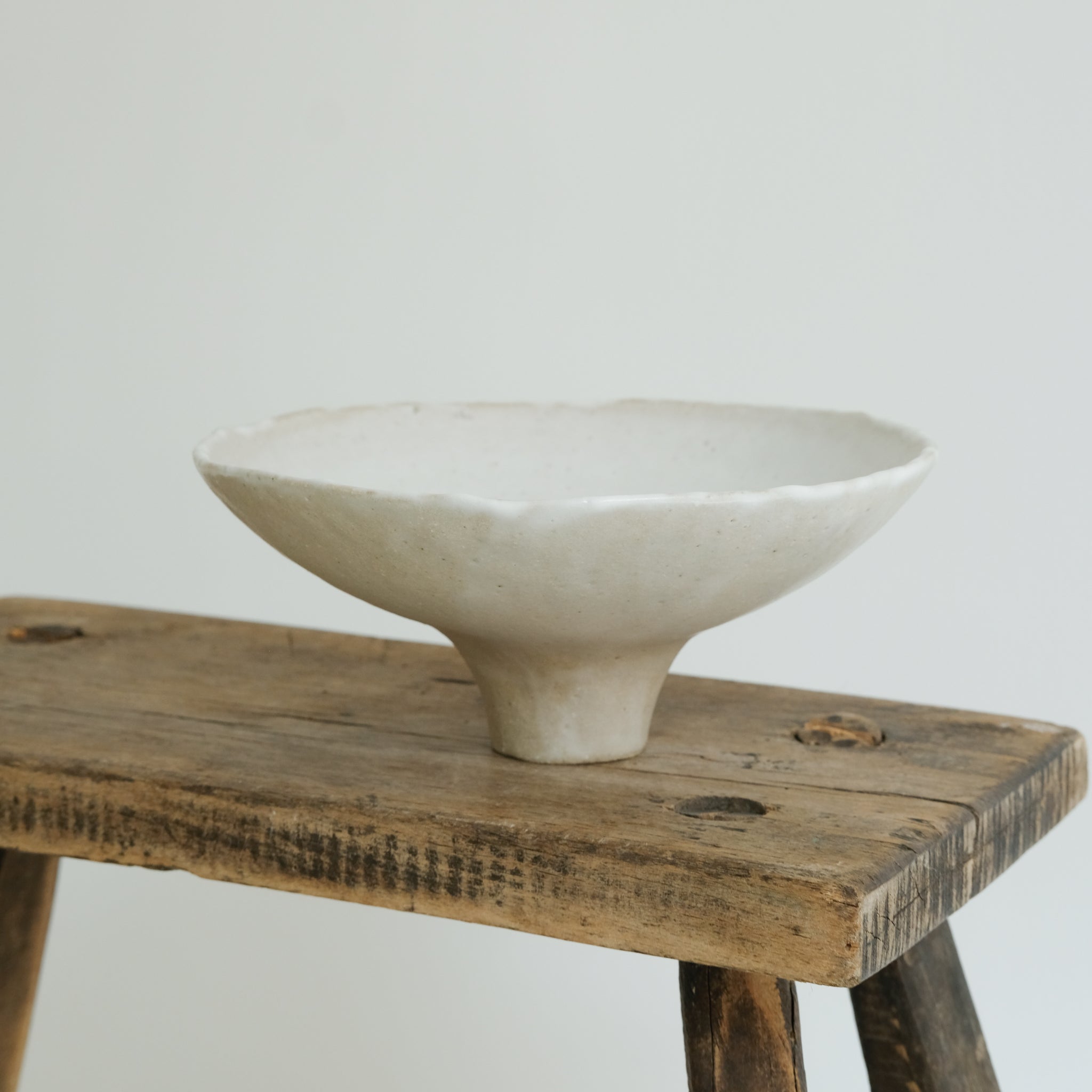 Coupe en grès blanc D 17,5cm(w) - blanc de Cups cups cups chez Brutal