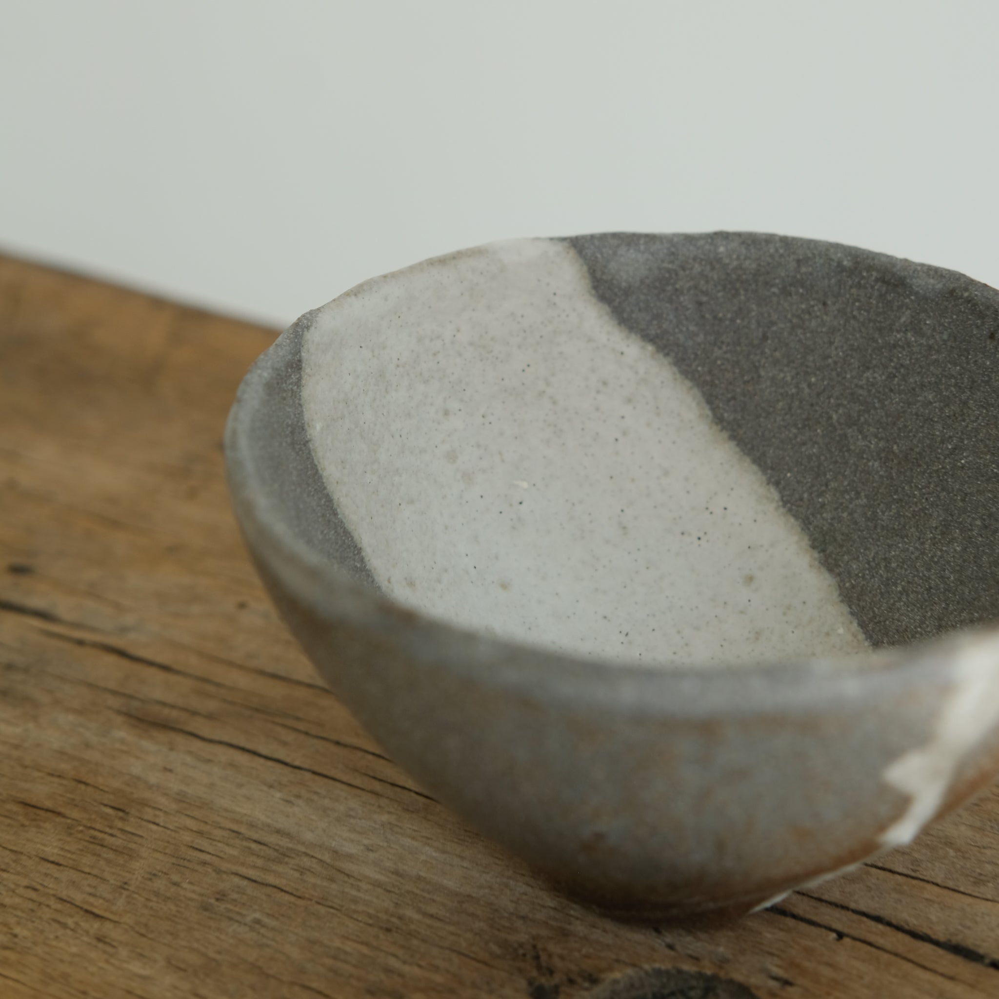 Bol en grès rouge D 9,5cm(n) - gris/bleu de Cups cups cups chez Brutal