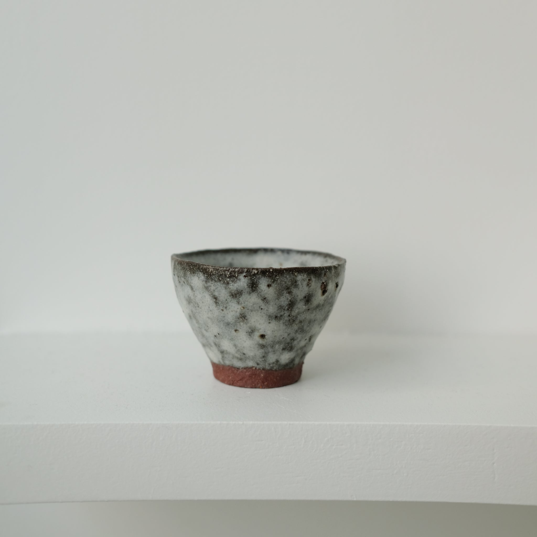 Tasse ristretto en terre glanée 50 ml - Blanc satiné par Potry pour Brutal Ceramics