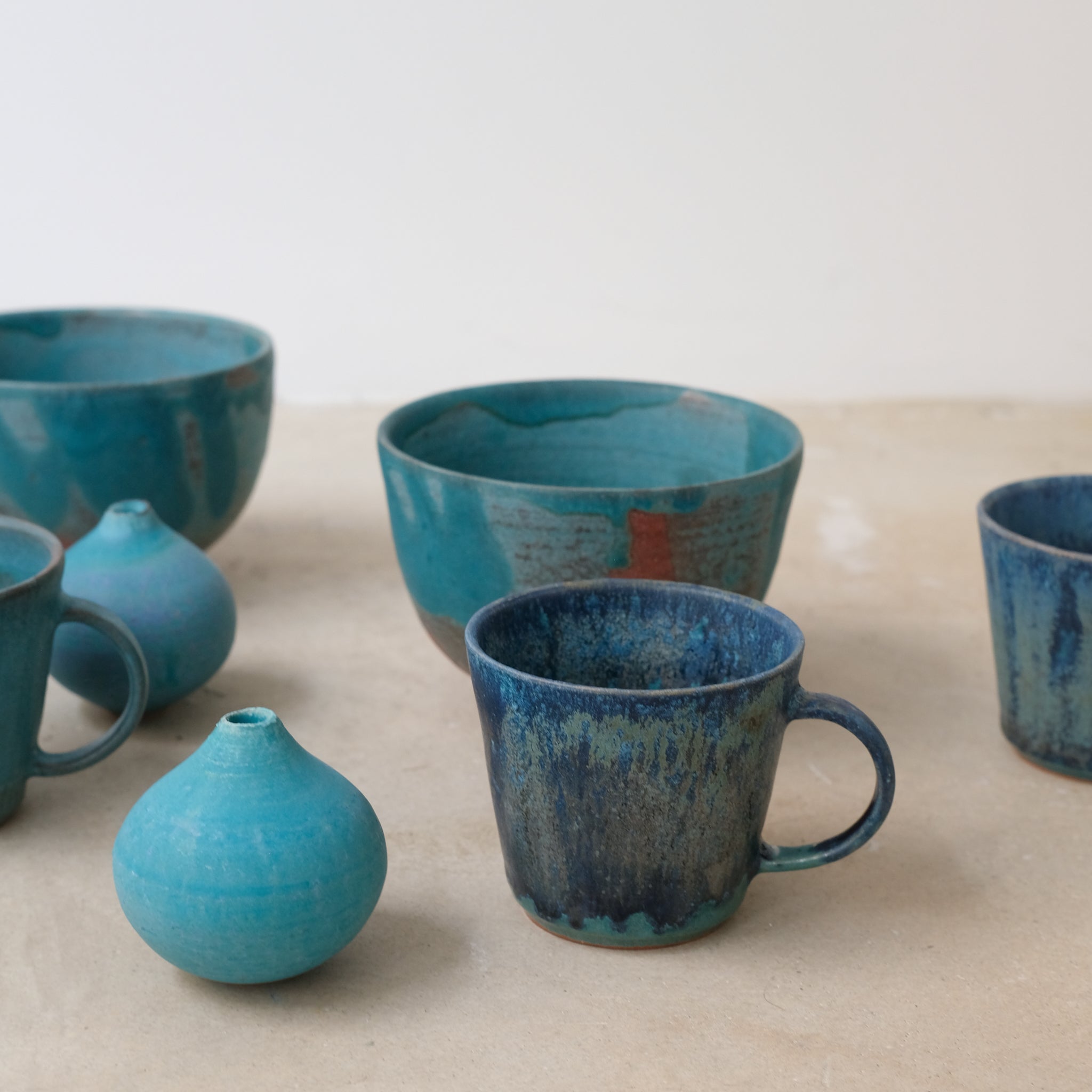 Tasse en grès 220ml - midnight stardust d'Aya Ogawa chez Brutal Ceramics