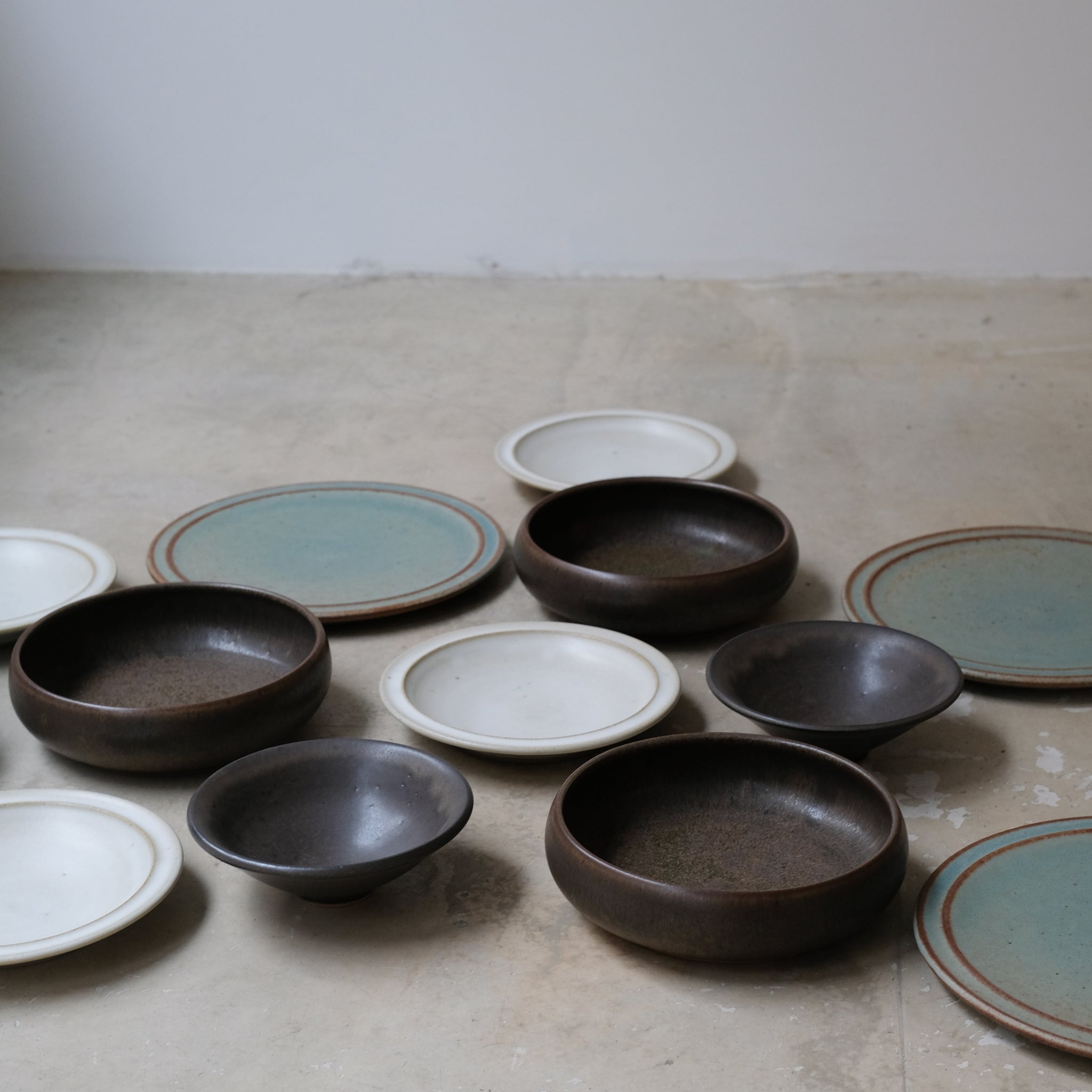 Assiette creuse en grès D17cm / Blanc cassé