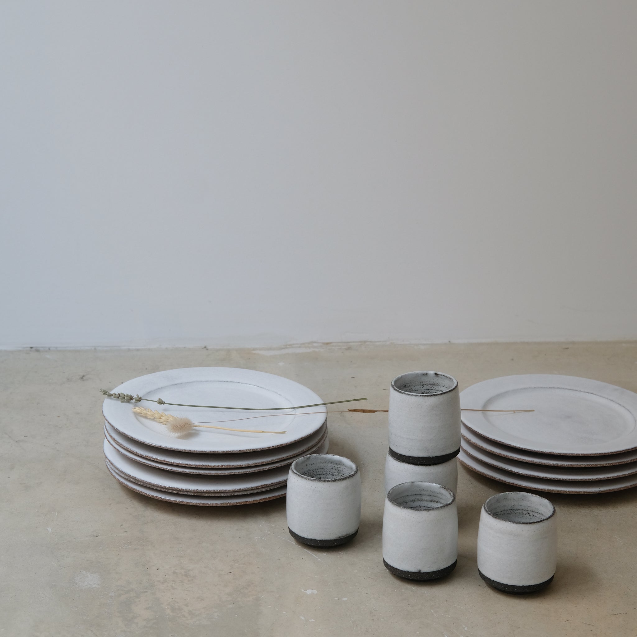 Tasse en grès chamotté 150ml - Blanc de PepperClay chez Brutal Ceramics