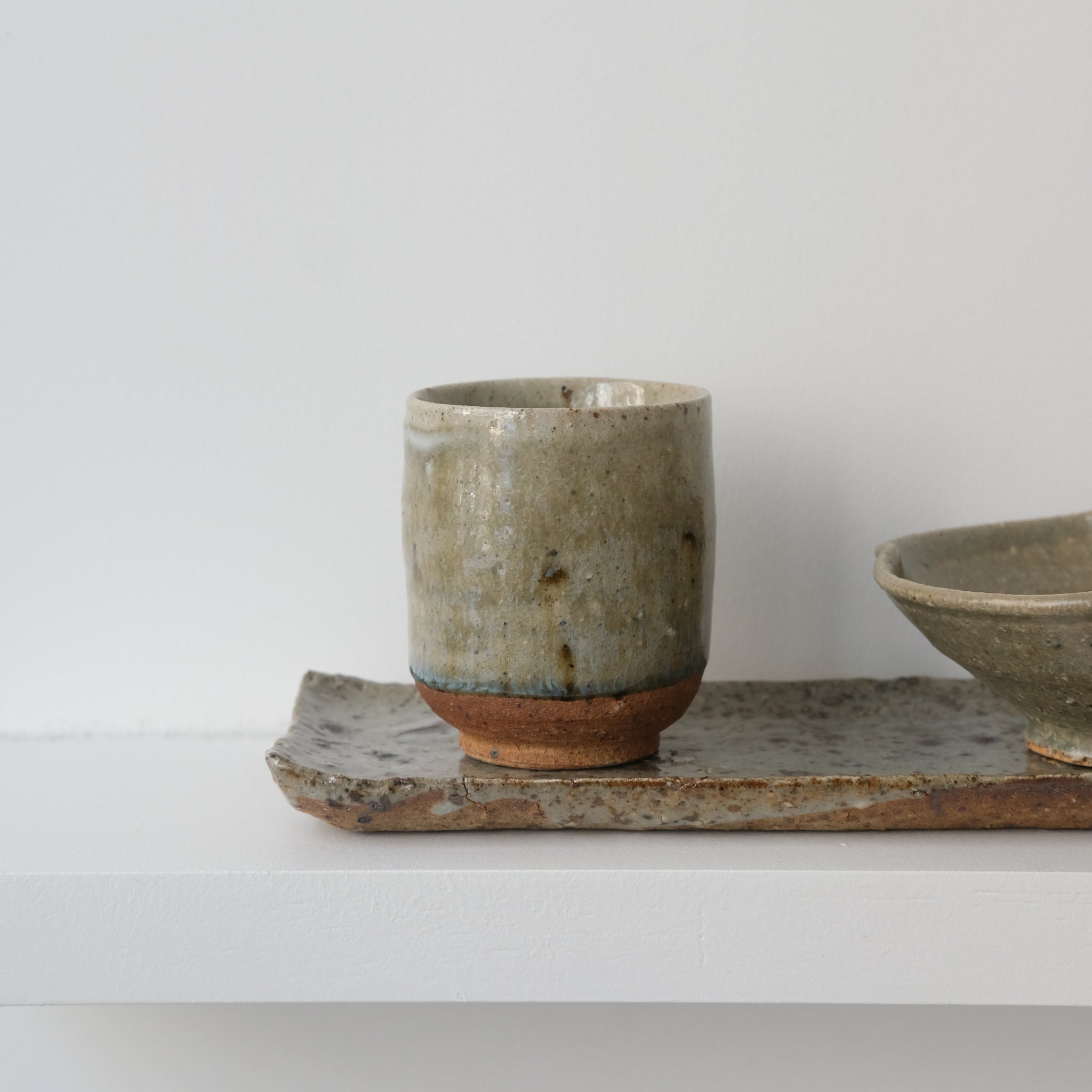Tasse en grès recolté 150ml de Dai Shikai chez Brutal Ceramics