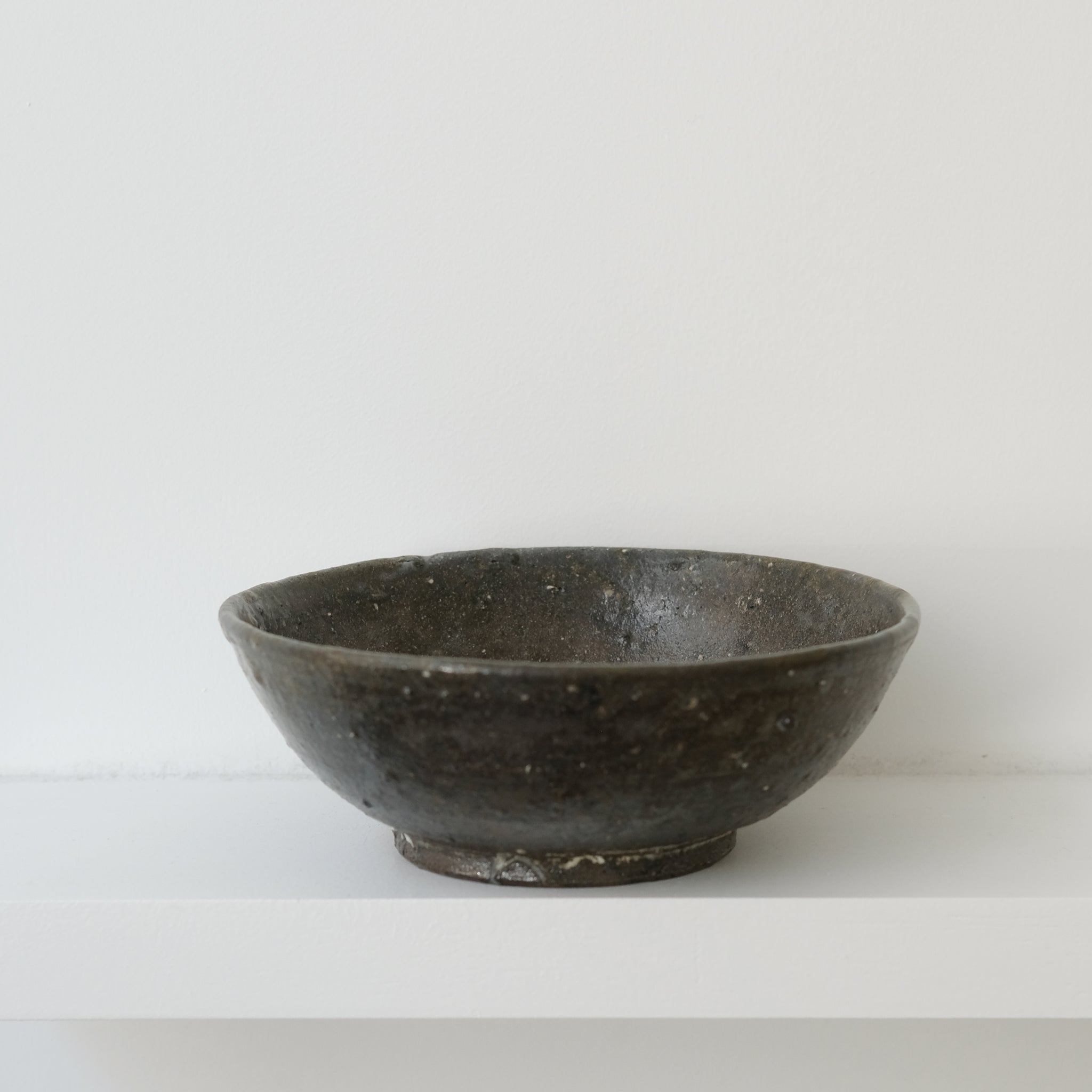 Bol en grès collecté D 17cm - Noir brun satiné