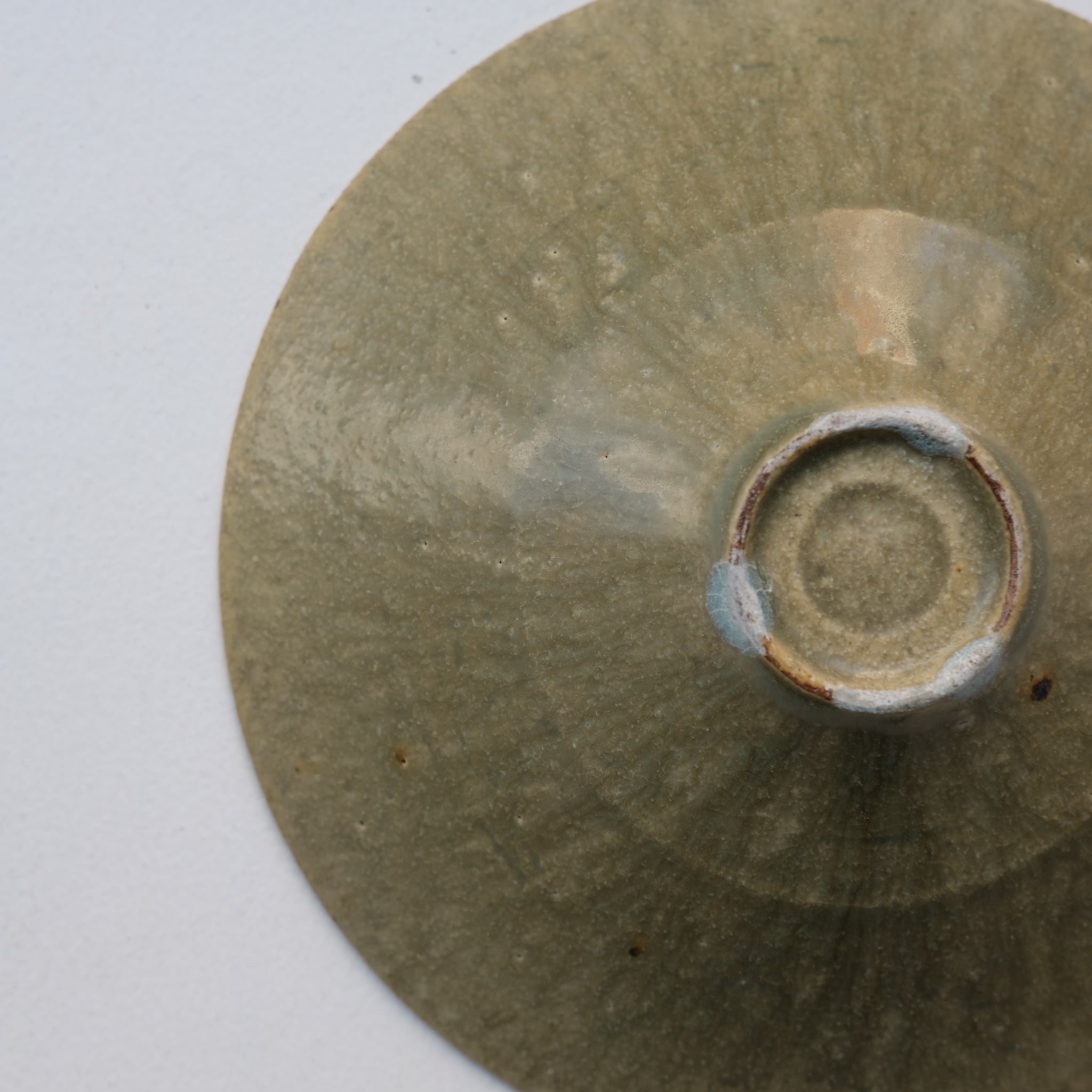 Bol en grès D 16,5cm - vert de Yamato Kobayashi chez Brutal Ceramics