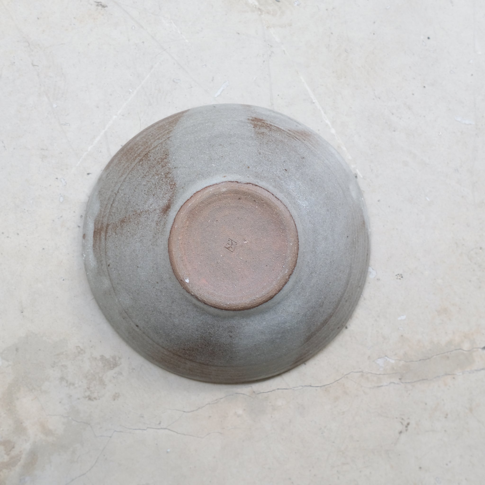 Bol en grès D18cm - Gris brillant d'Atelier Mage chez Brutal Ceramics