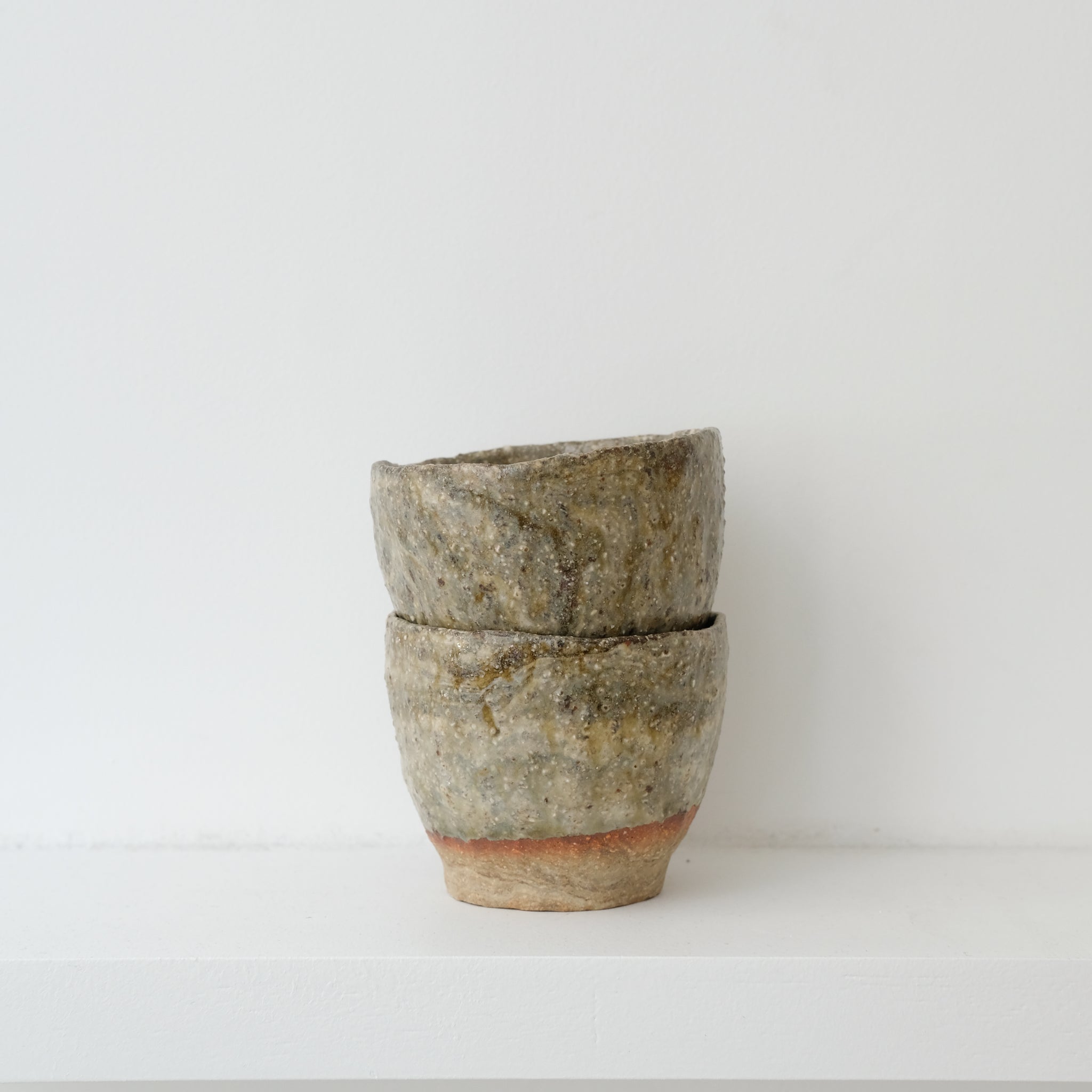 Tasse en terre glanée 150ml - Vert Gris de Judith Lasry pour Brutal