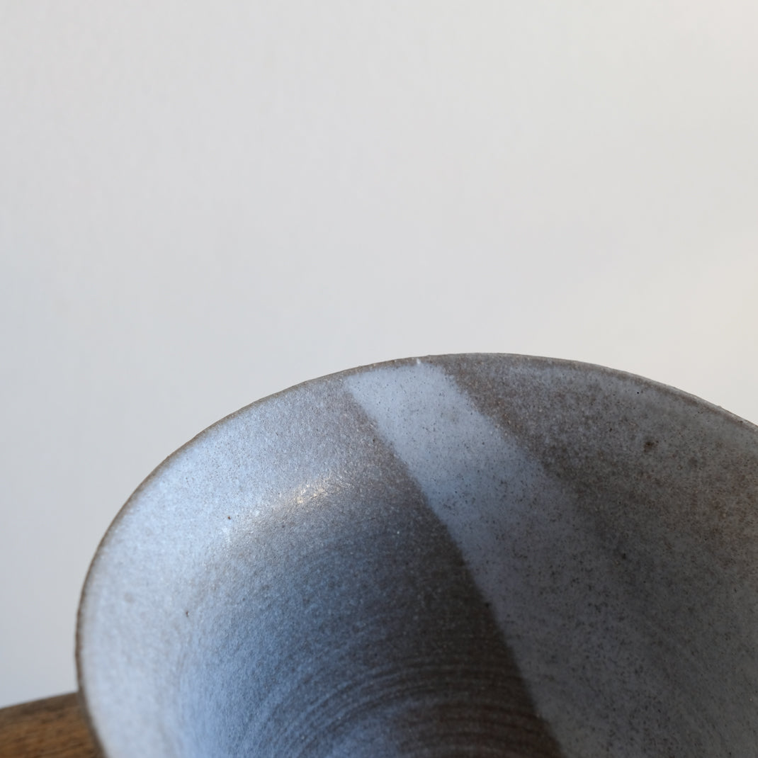 Bol en grès de l'Atelier Setsuko chez Brutal Ceramics