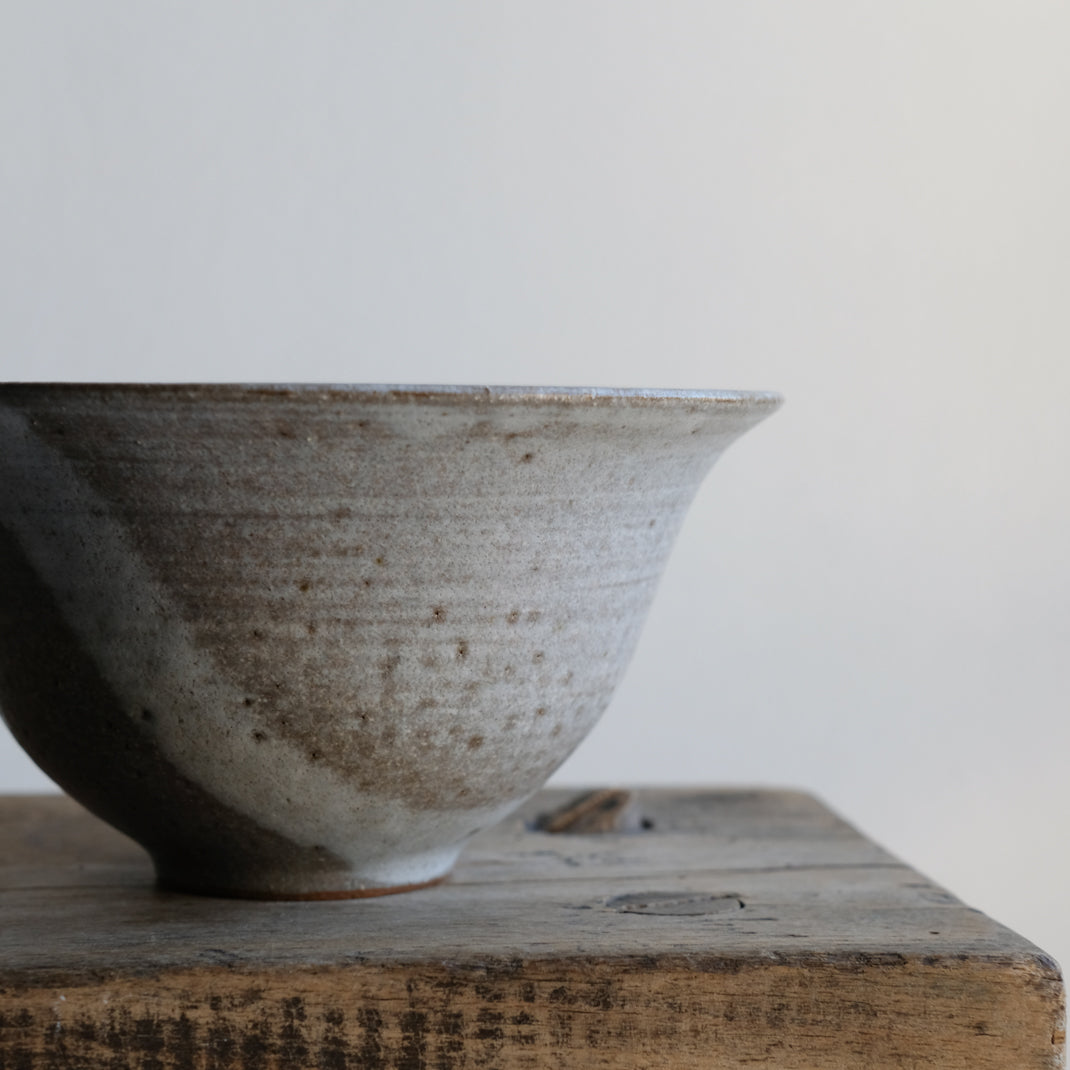 Bol en grès de l'Atelier Setsuko chez Brutal Ceramics