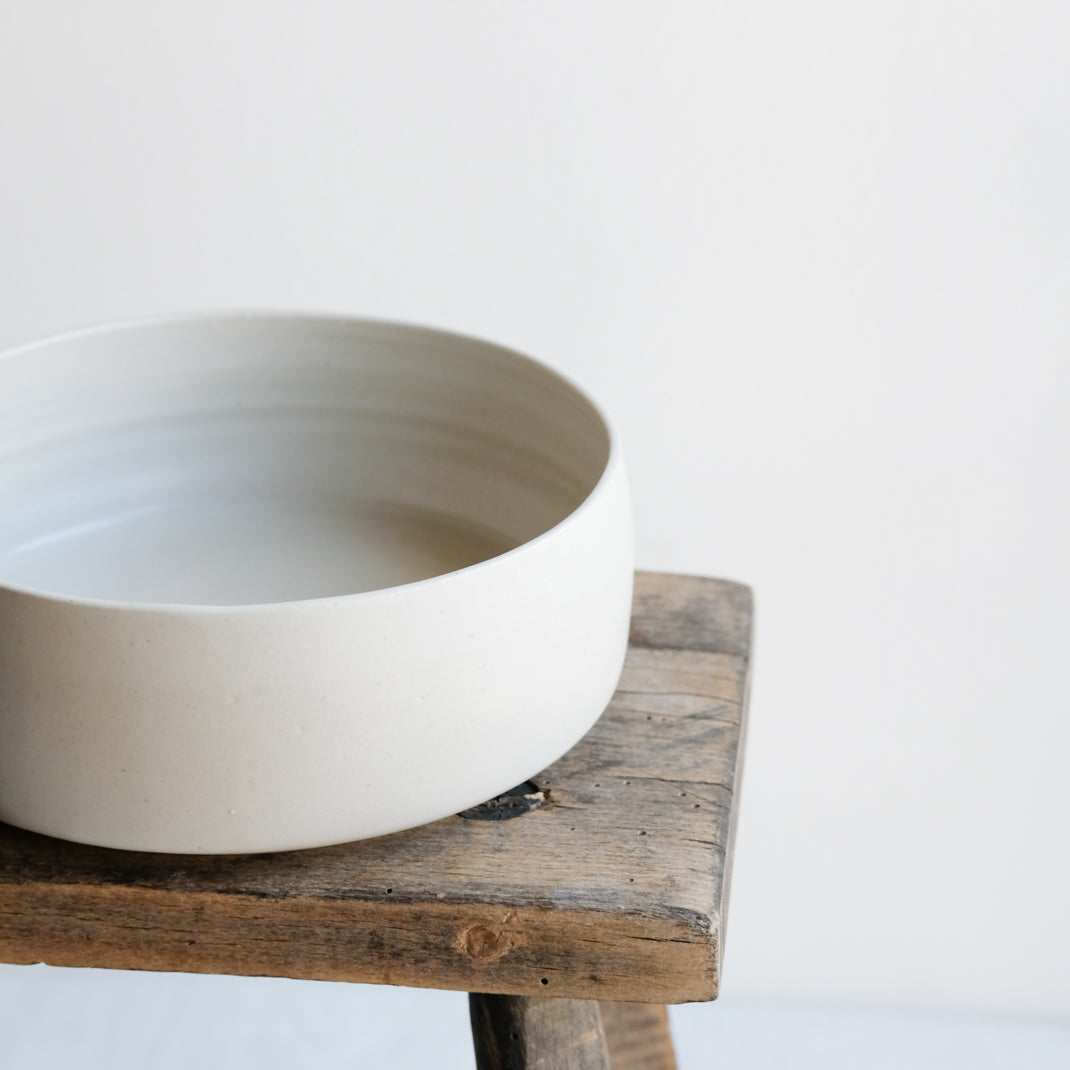 Bol en grès par Laurence Labbé chez Brutal Ceramics