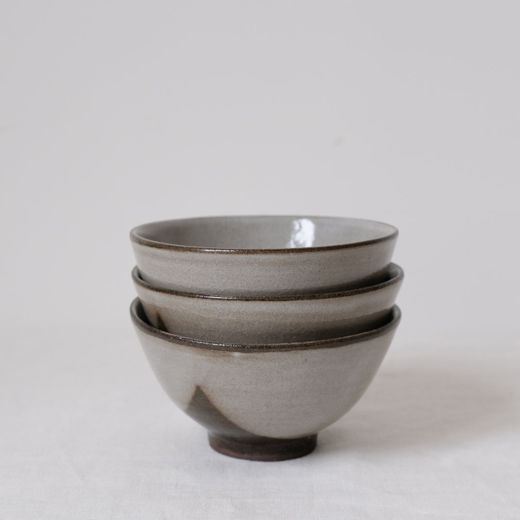 Bol réalisé à la main par Dauphine Scalbert chez Brutal Ceramics