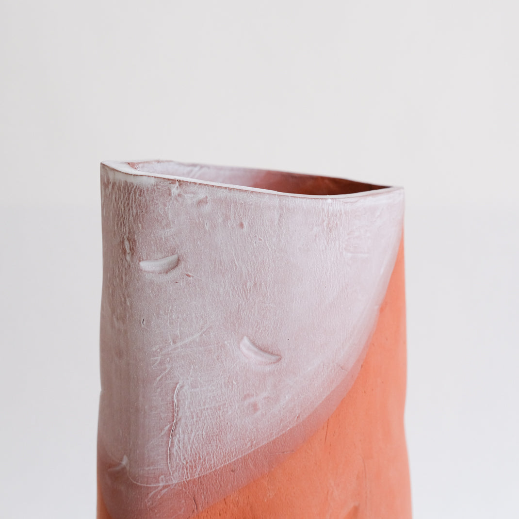 Vase Kume_27 d'Emmanuelle Roule chez Brutal Ceramics