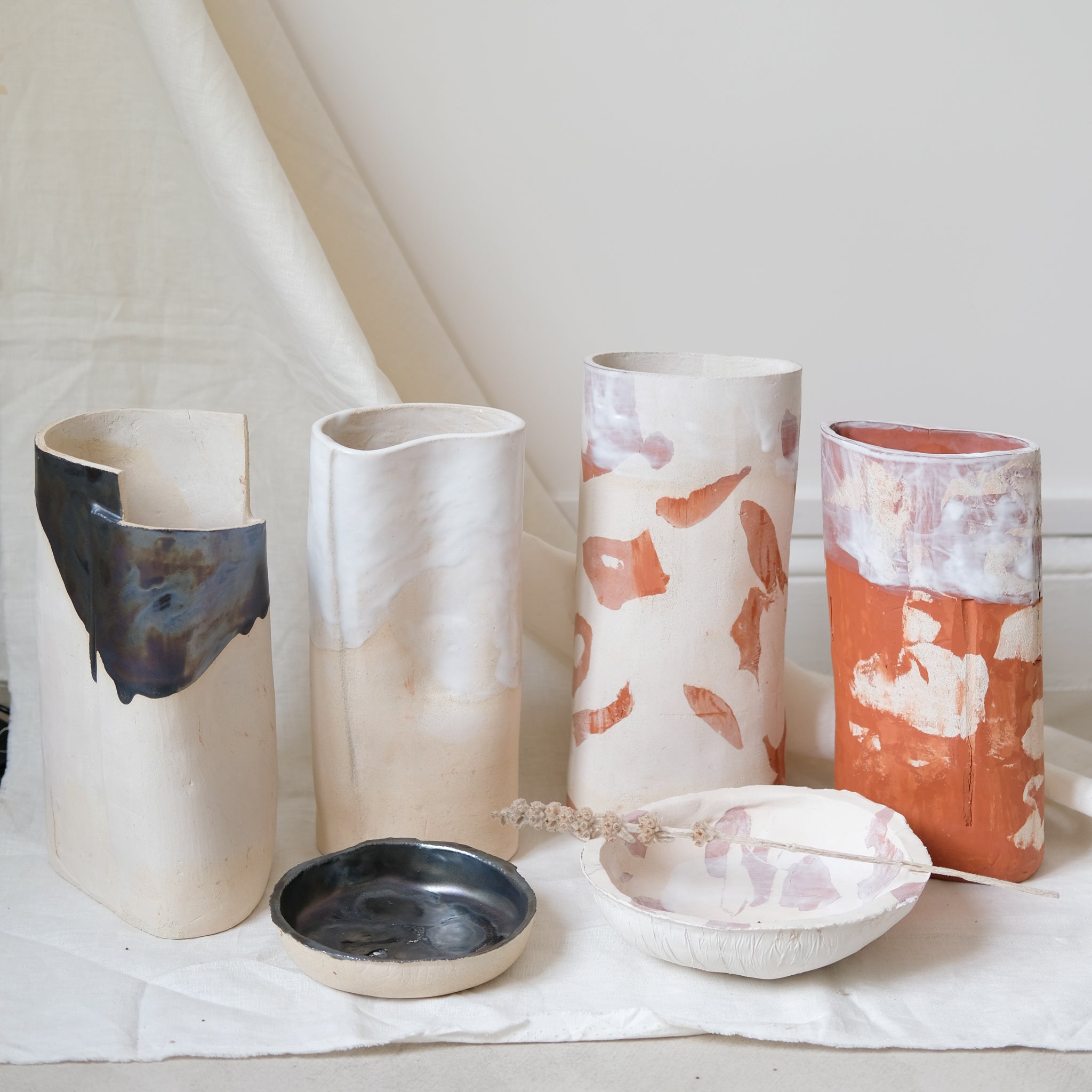 Vase ETO_01 d'Emmanuelle Roule chez Brutal Ceramics