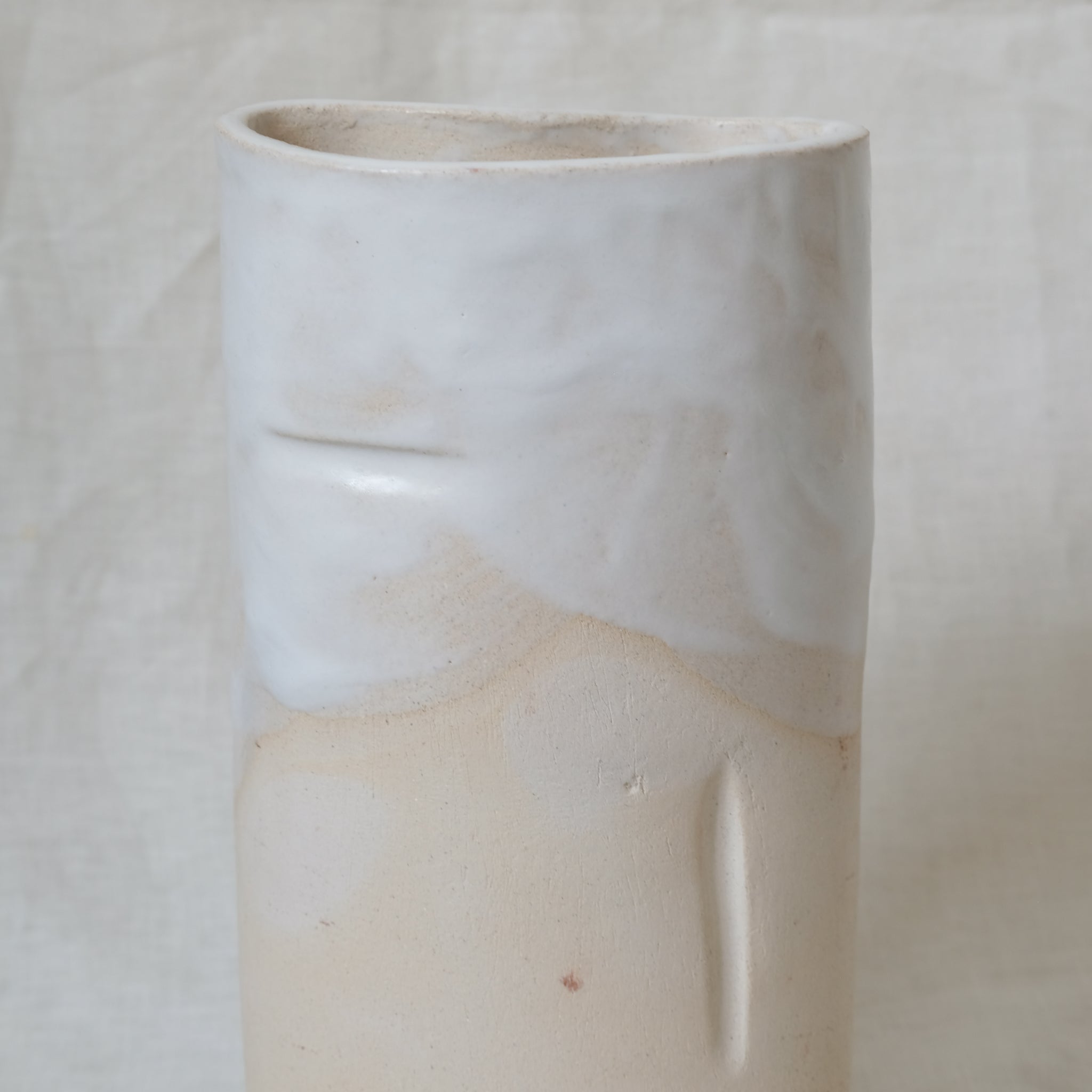 Vase OMOTA_07 d'Emmanuelle Roule chez Brutal Ceramics