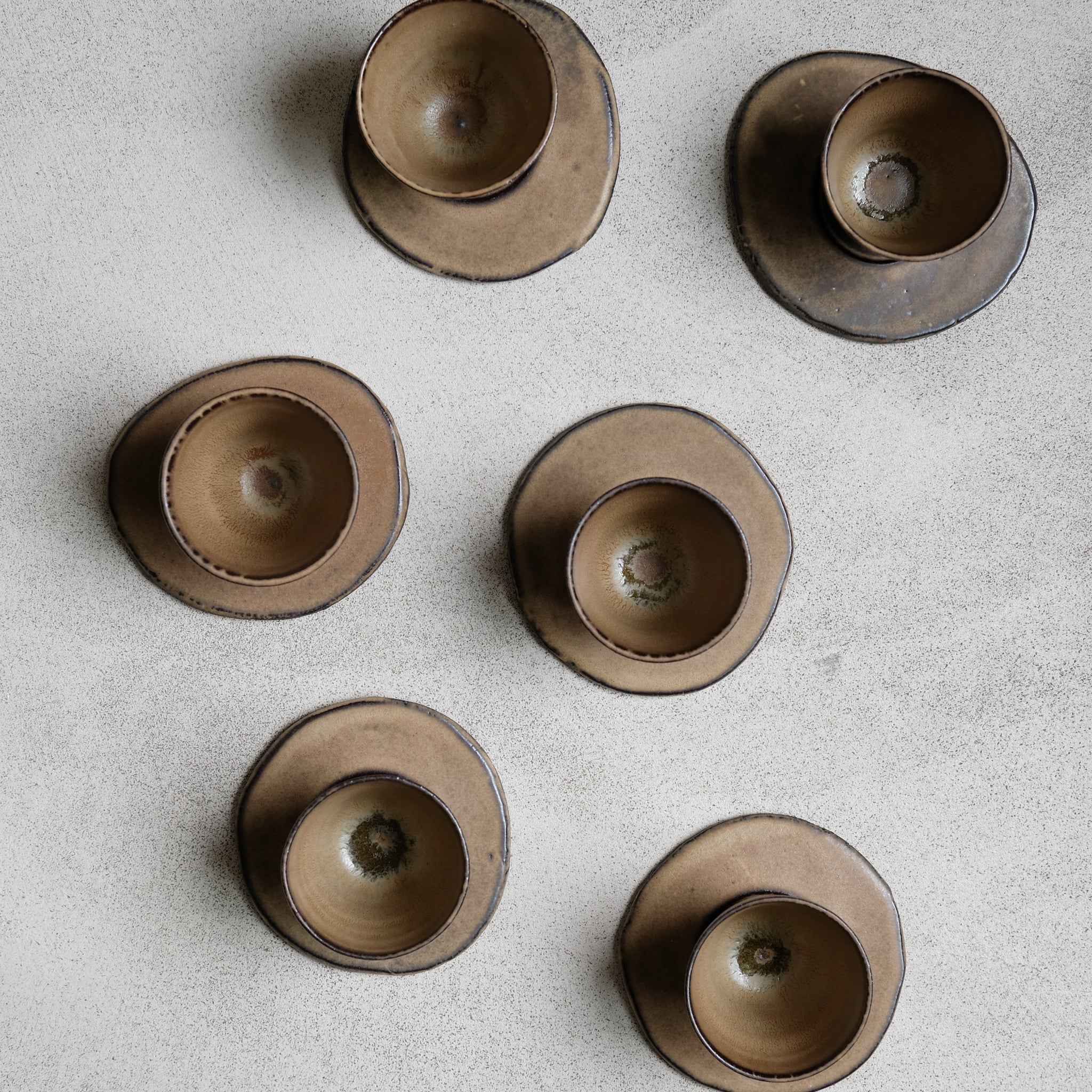 Set soucoupe et tasse chocolat de Louise Noart pour Brutal