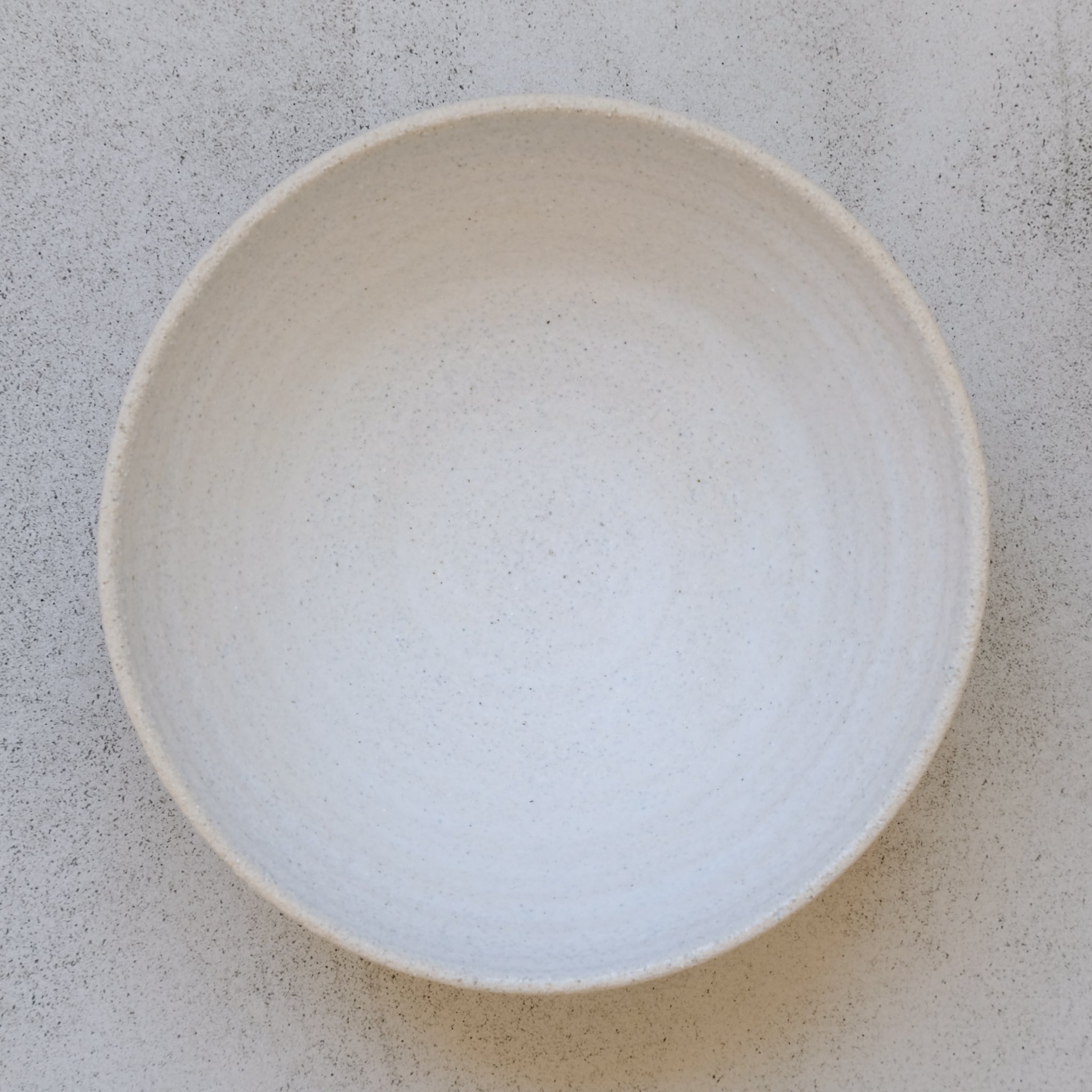 Bol en grès par Pauline Boisaubert chez Brutal Ceramics