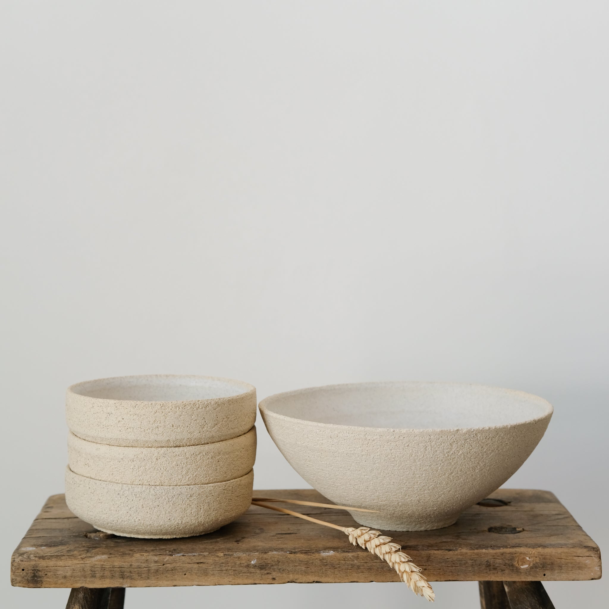 Coupelle en grès par Pauline Boisaubert chez Brutal Ceramics