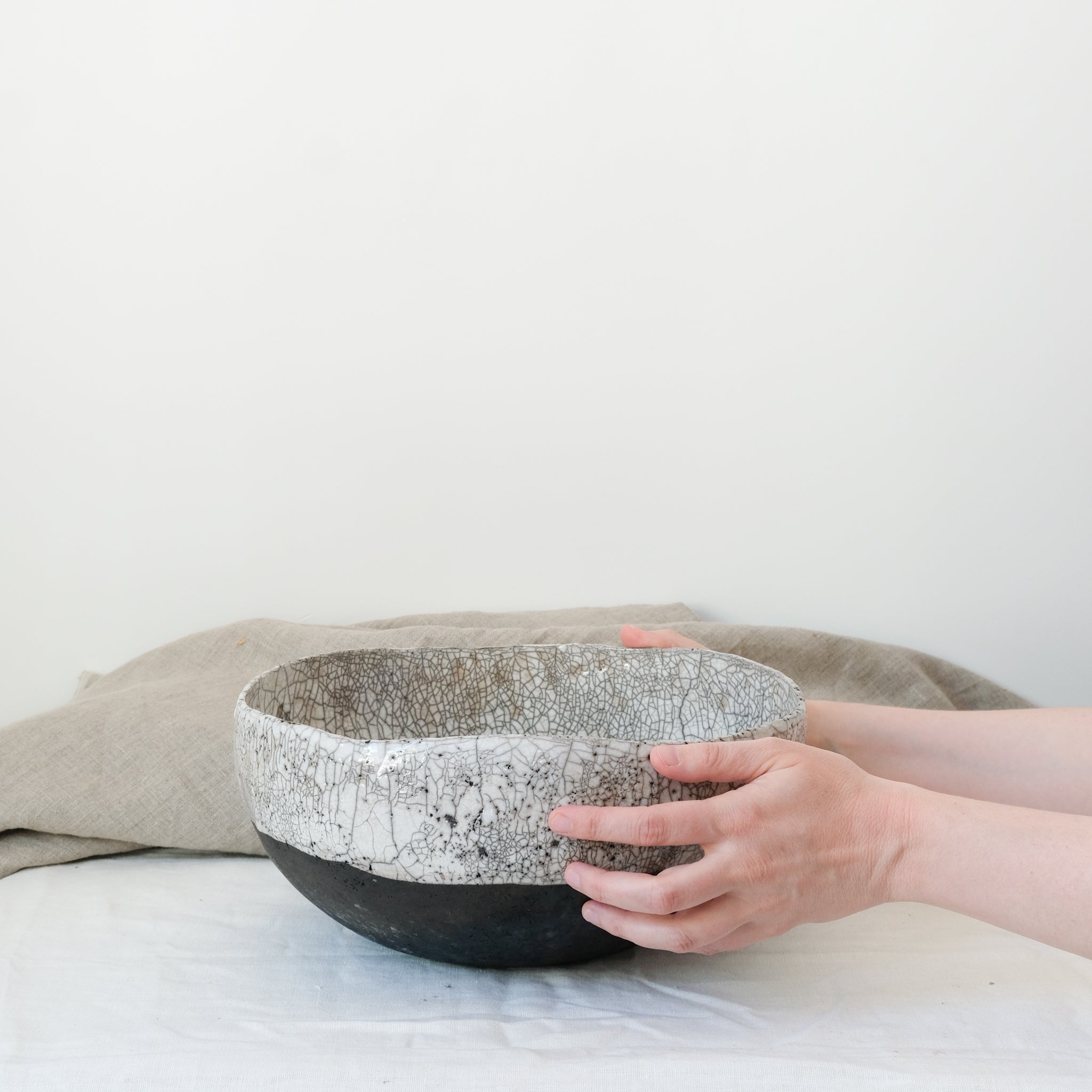 Saladier 01 Raku en grès par la céramiste Potry chez Brutal