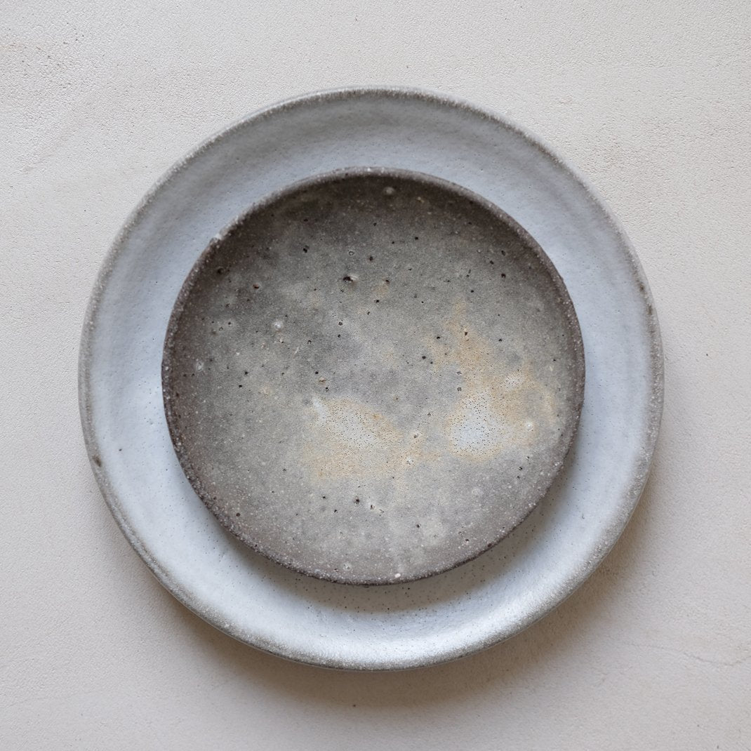 Assiette faite exclusivement par Benoit Audureau pour Brutal Ceramics