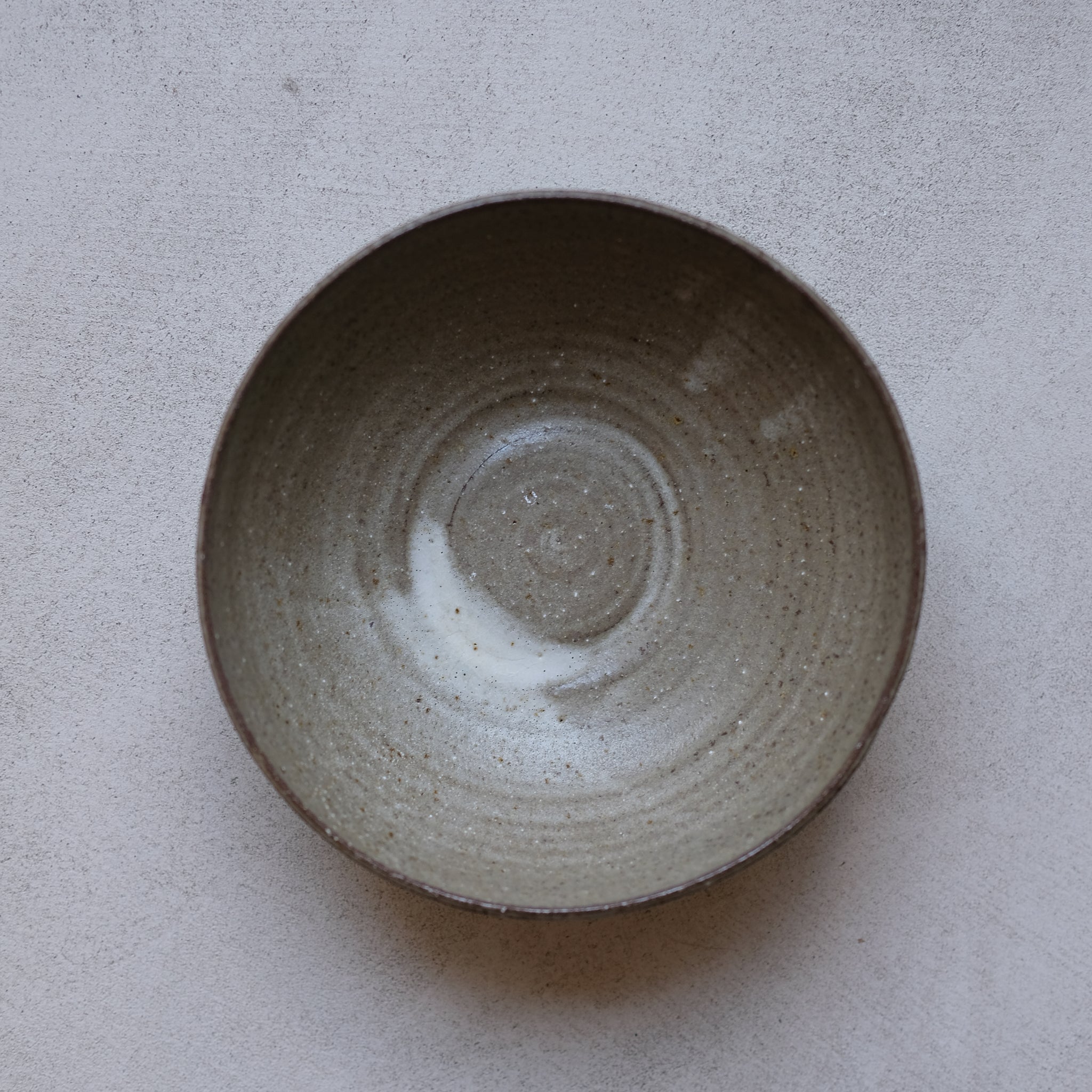 Bol vert de Candy Vitrac chez Brutal Ceramics