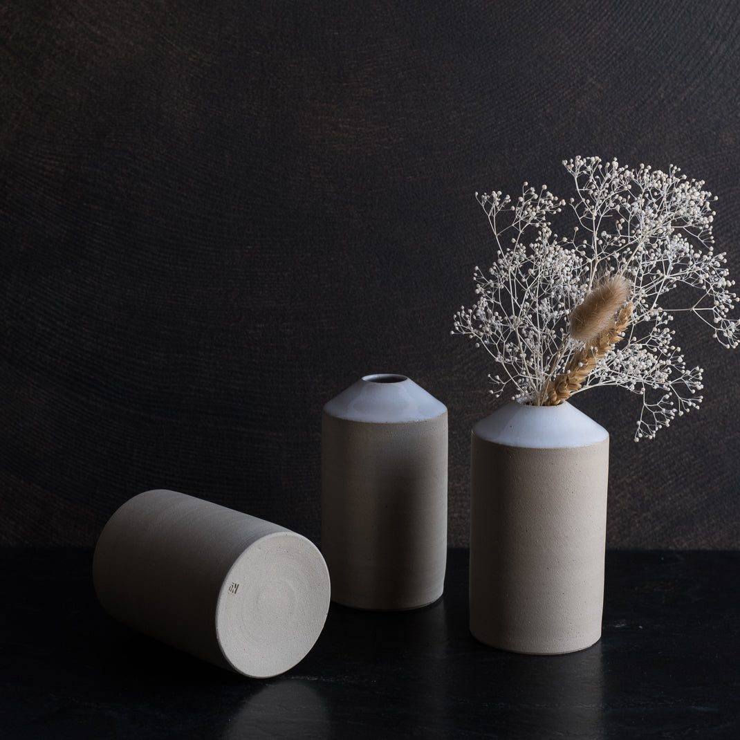 Le vase de la collection Essential de No Ceramic sur la boutique Brutal Ceramics