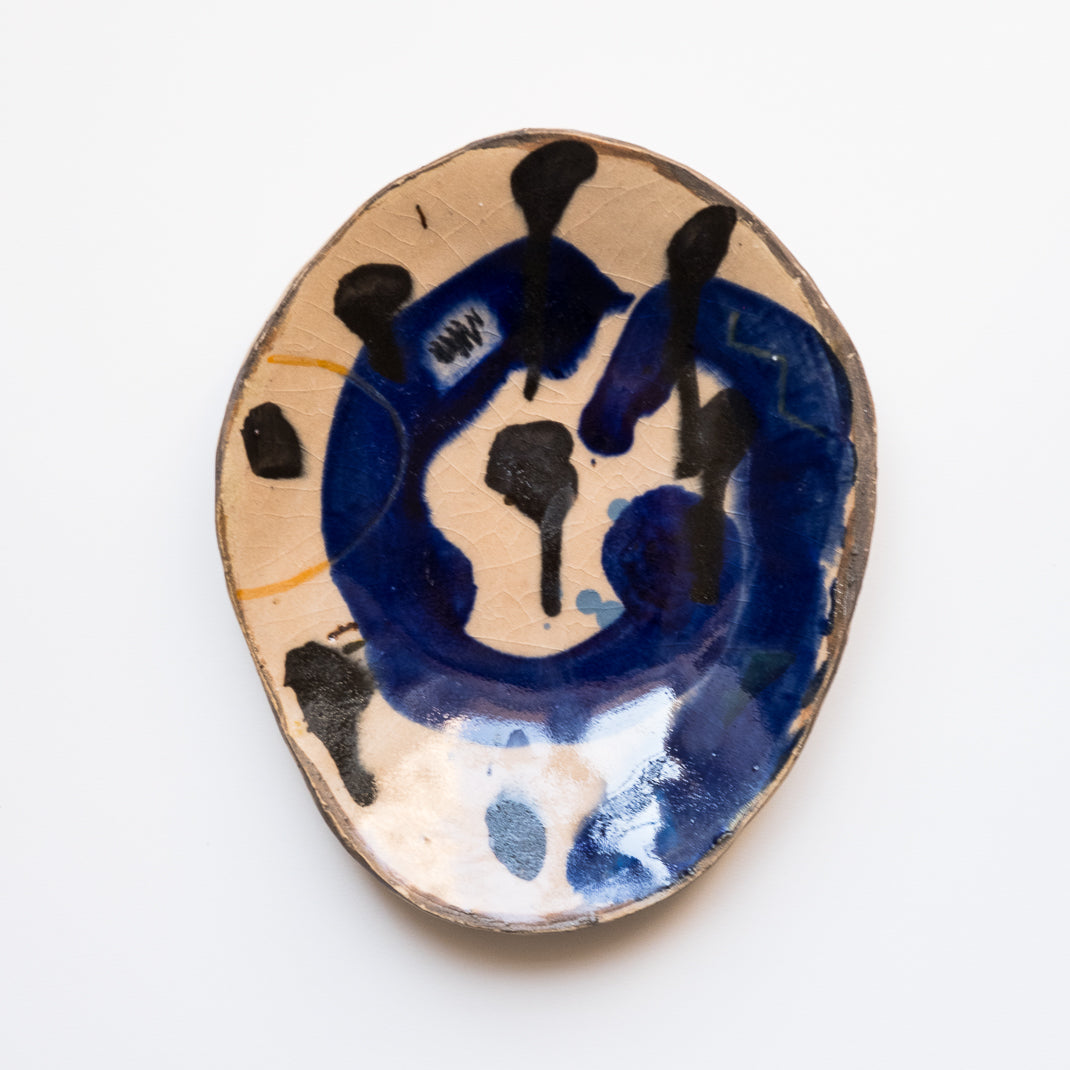 Assiette grand format, pièce unique du potier japonais Shun Kadohashi pour Brutal Ceramics